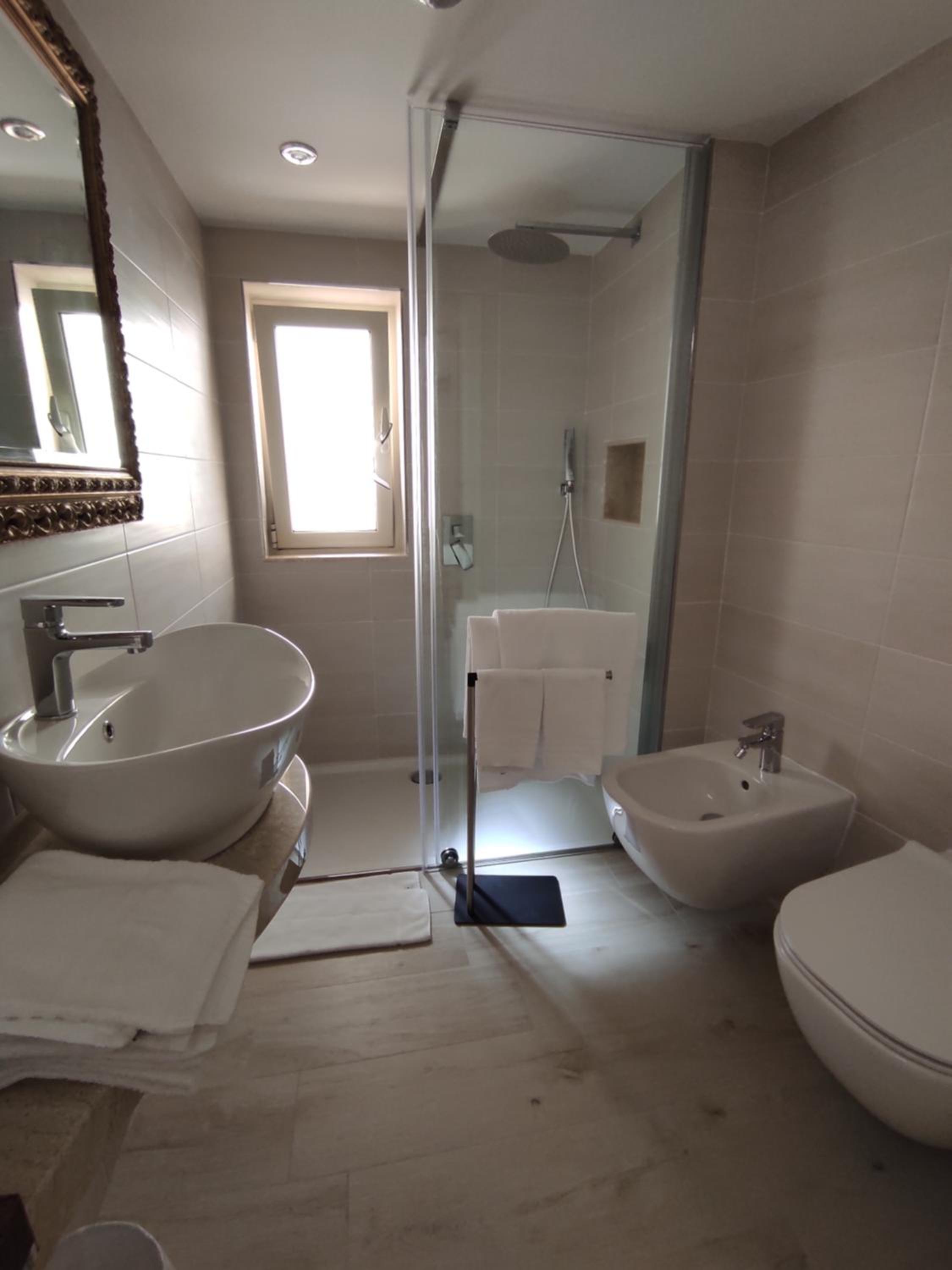 One-Bedroom Apartment - Photo 27