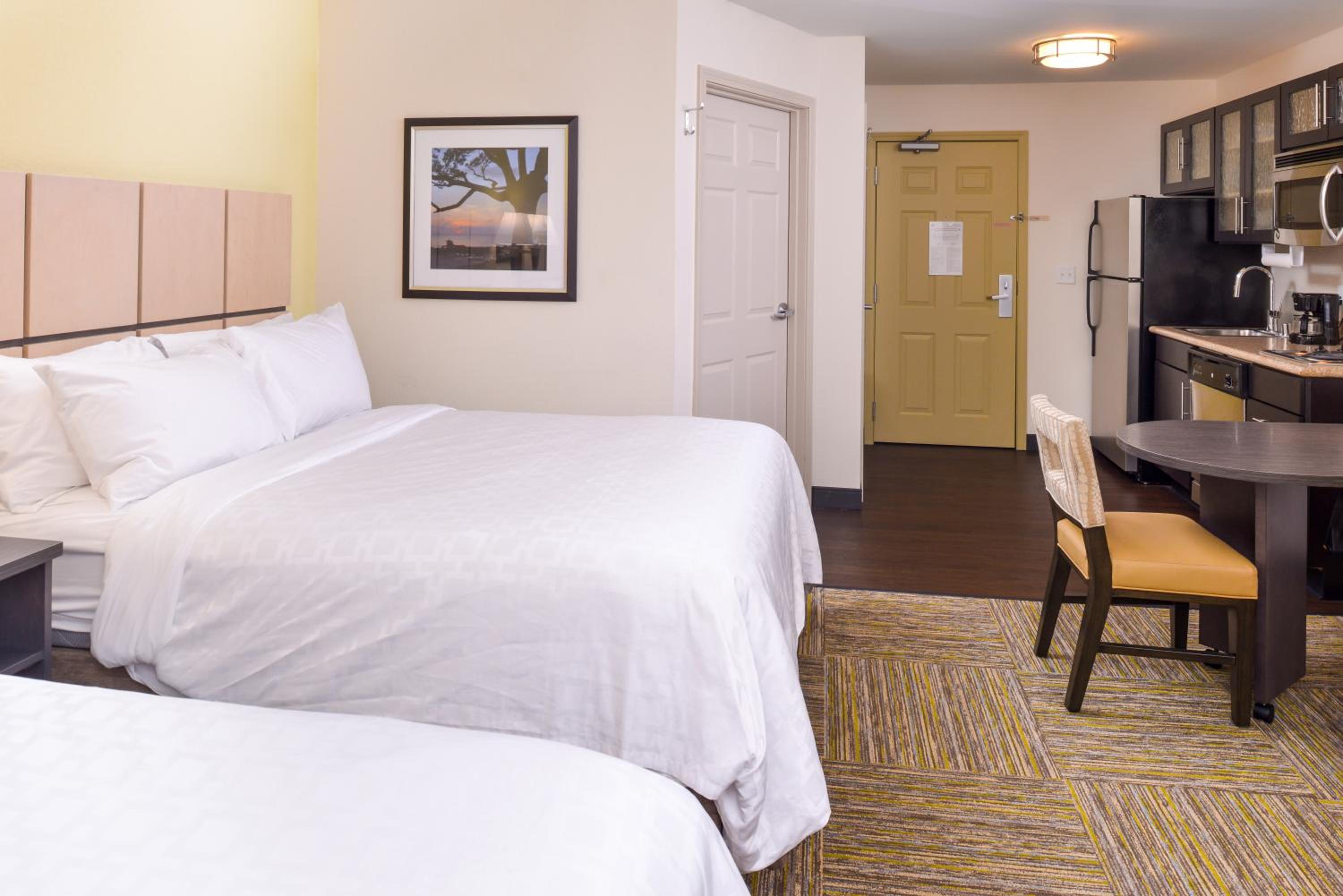 Studio Suite with Two Queen Beds and Communications Accessible Tub - Photo 6