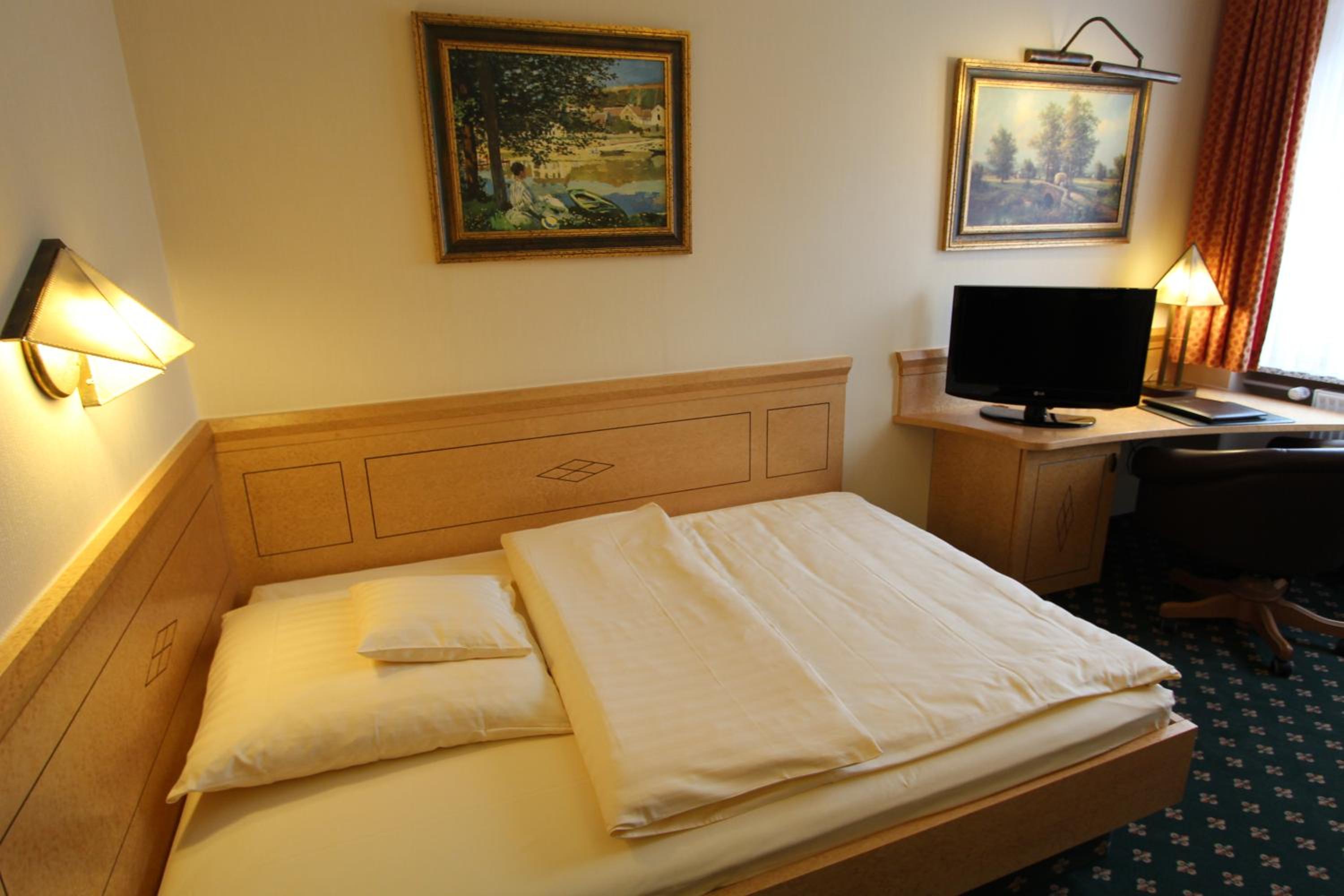 Single Room photo 2
