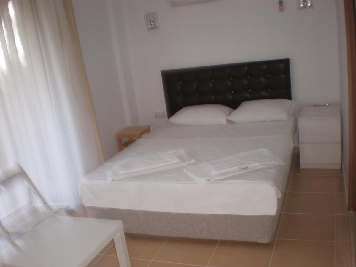 Standard Triple Room photo 2