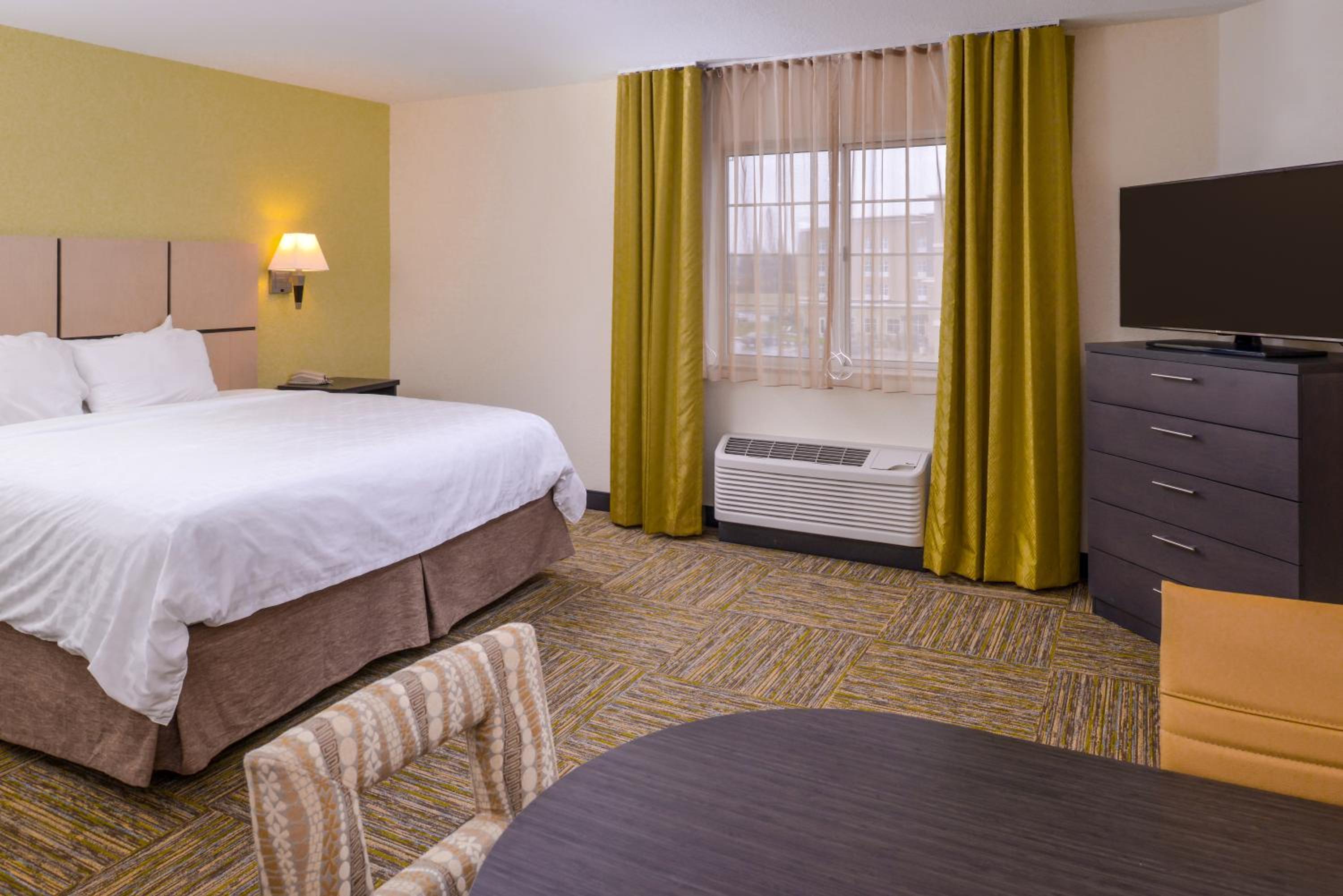 King Studio Suite - Photo 4