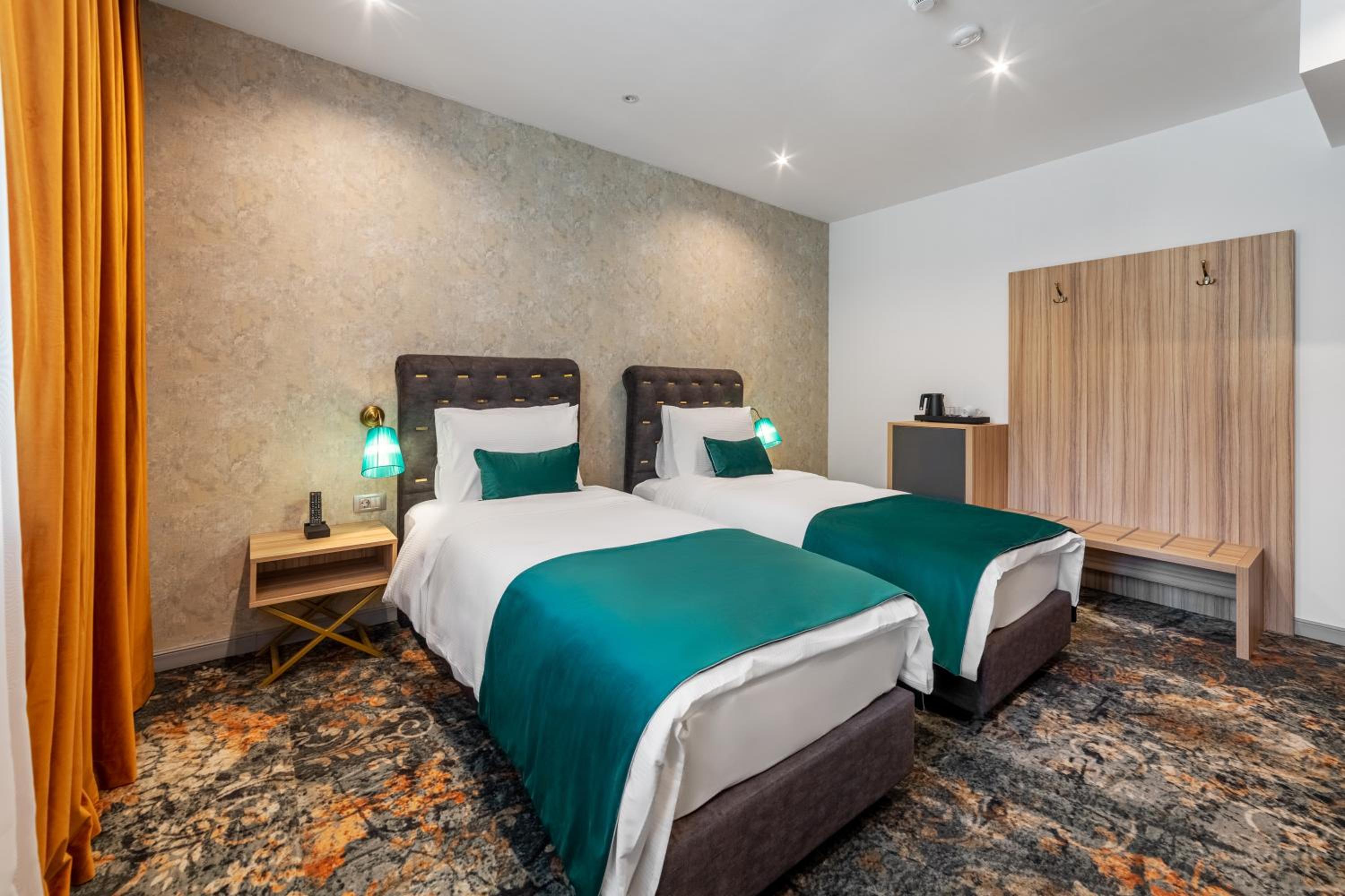 Twin Room - Photo 5
