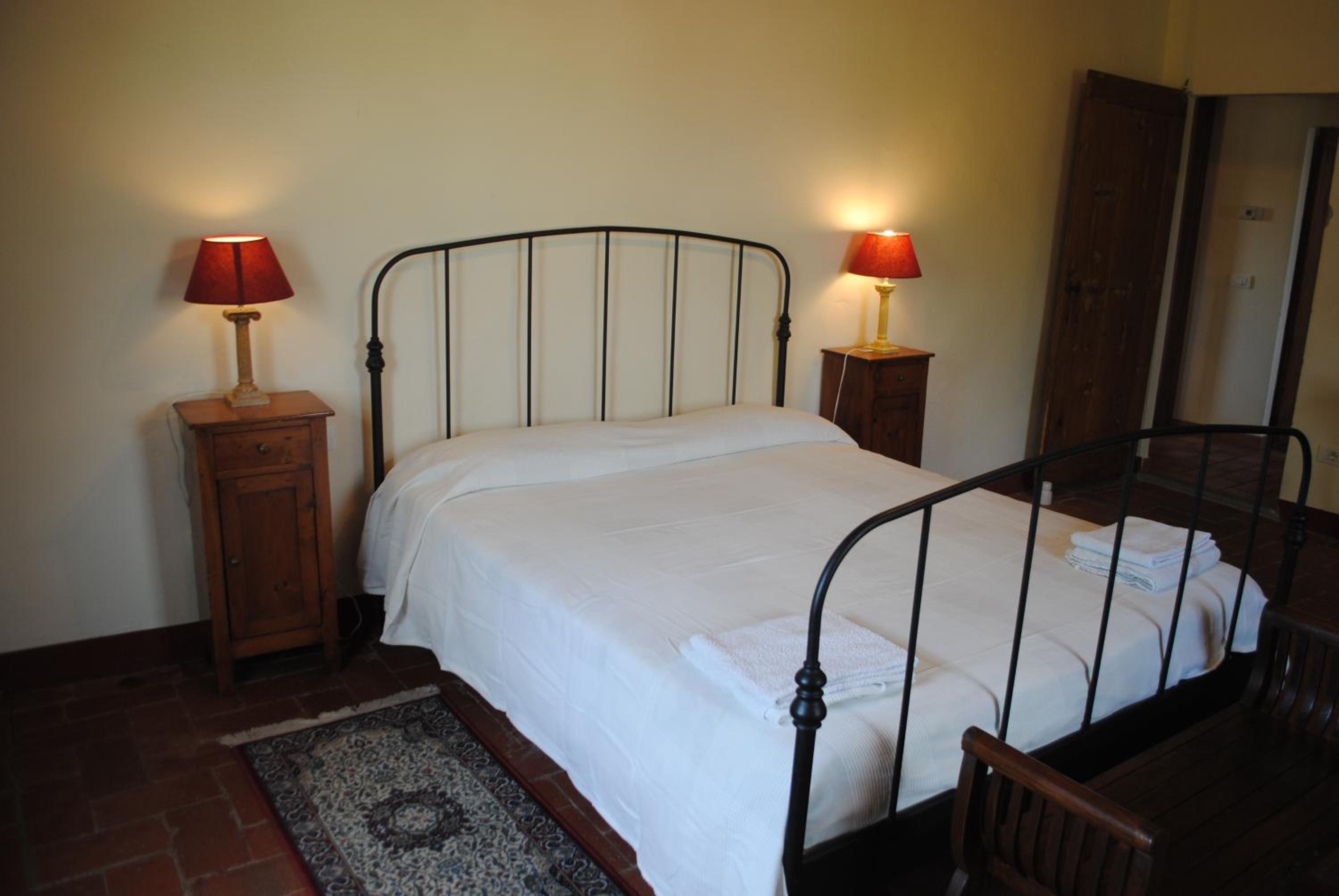 Apartment with Garden View