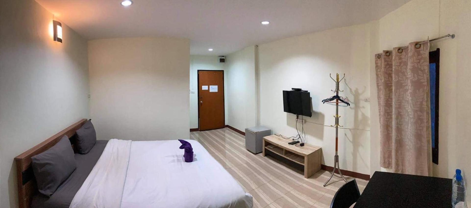 Economy Double Room - Photo 25