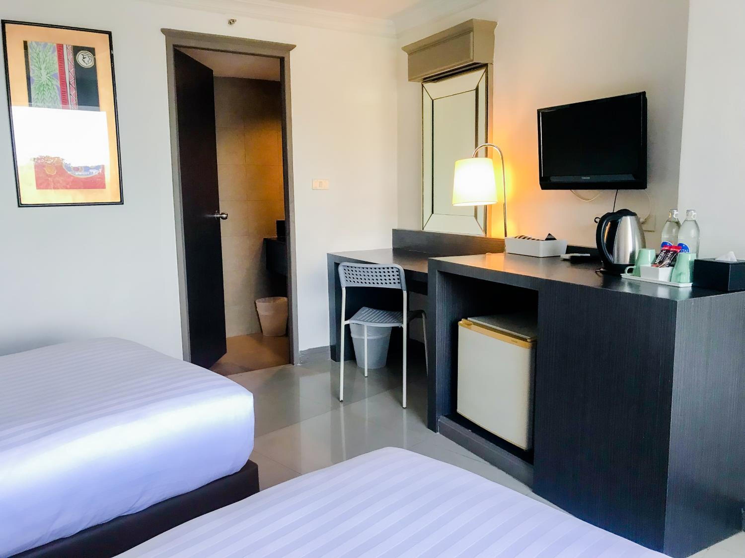 Standard Double or Twin Room photo 3