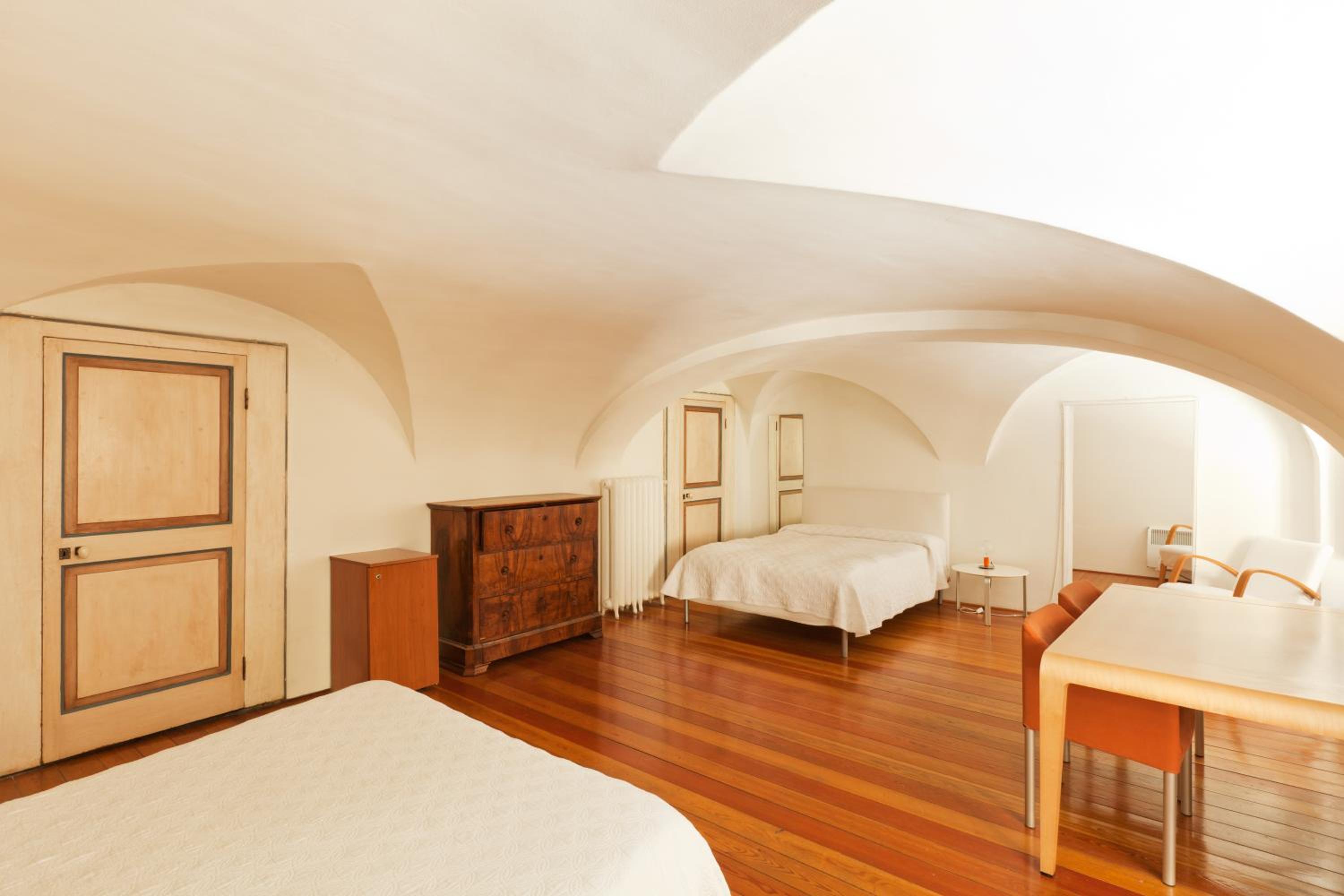 Quadruple Room - Photo 8