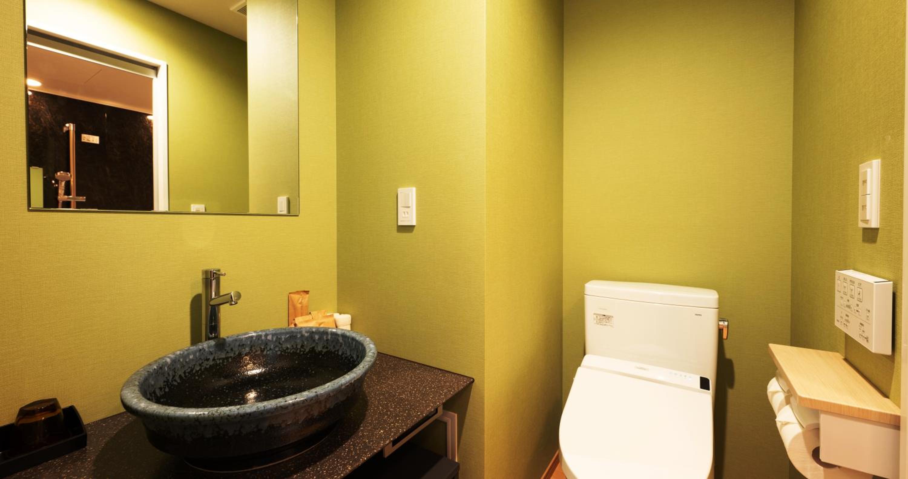 Adjoining 2 Twin Rooms - Non-Smoking