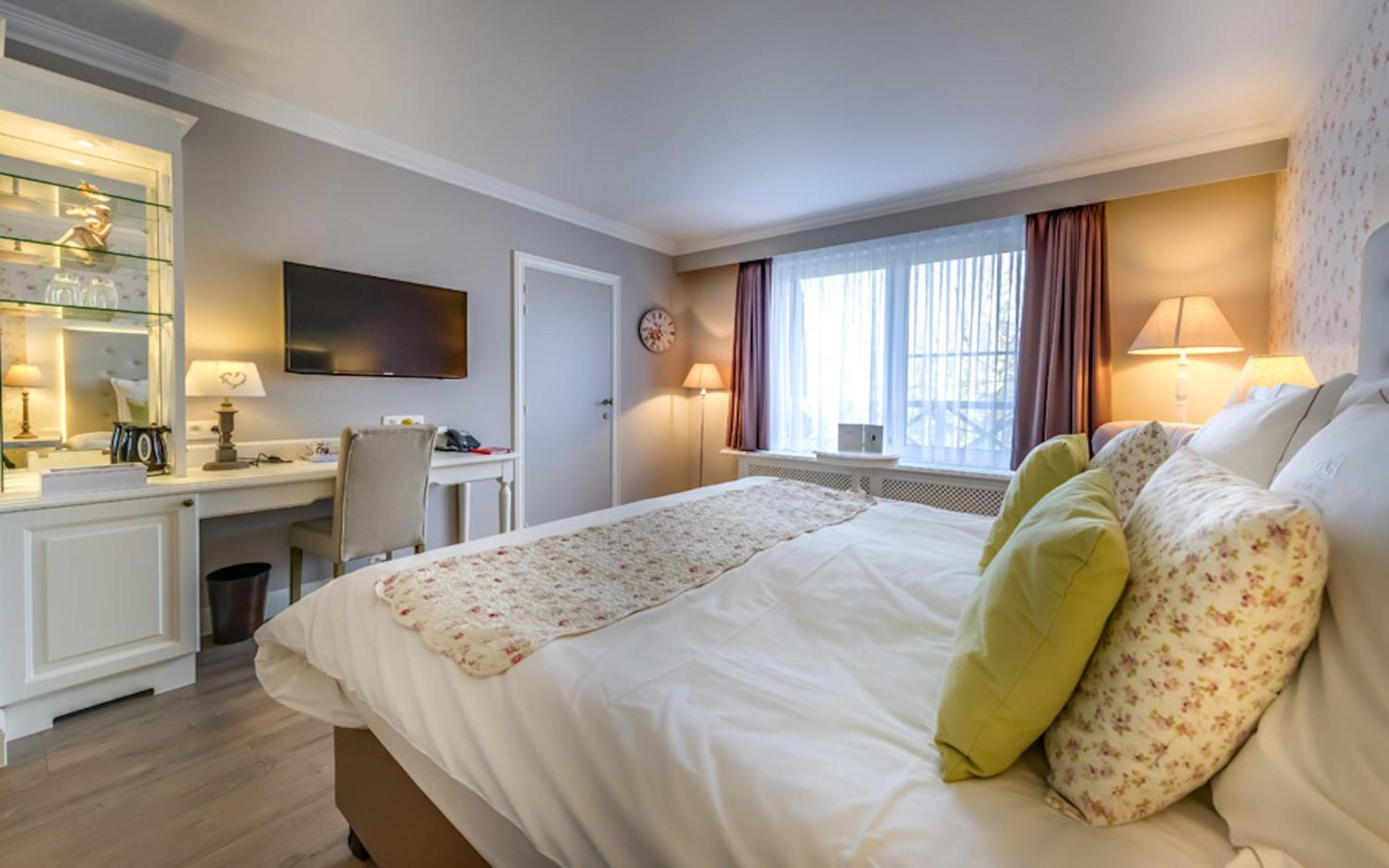 Deluxe Double Room with Dune View