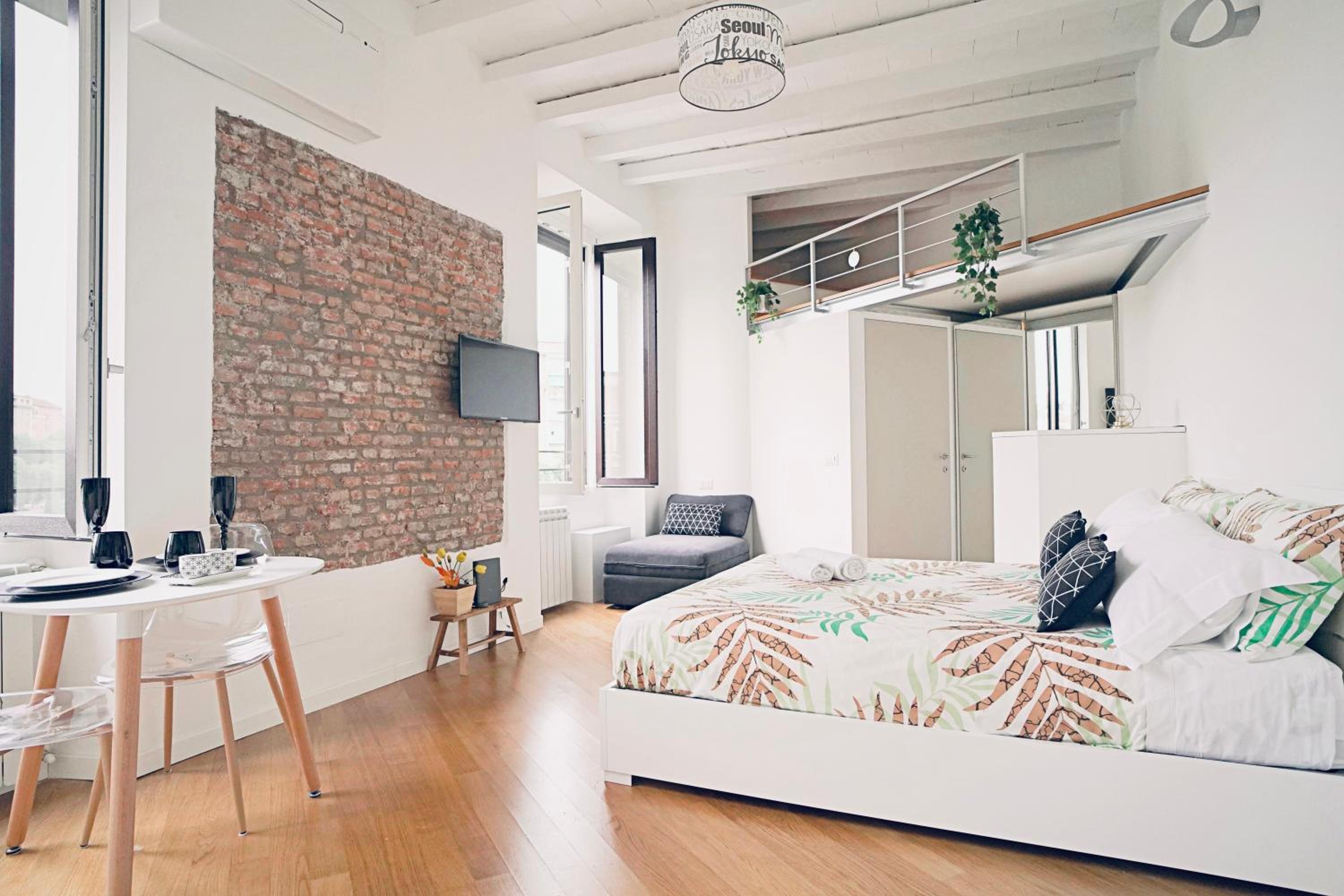 Studio Apartment