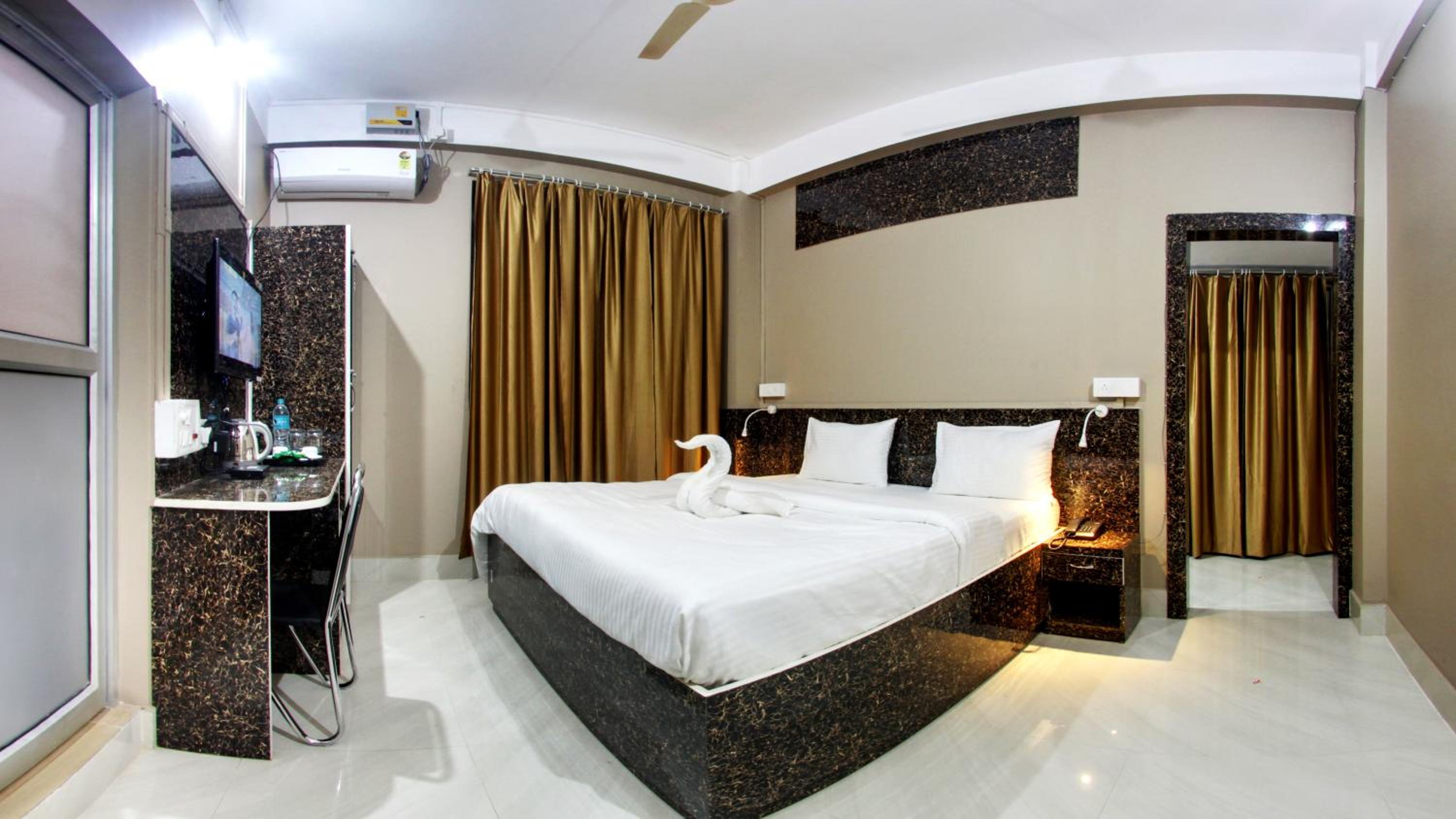 Large Single Room photo 3