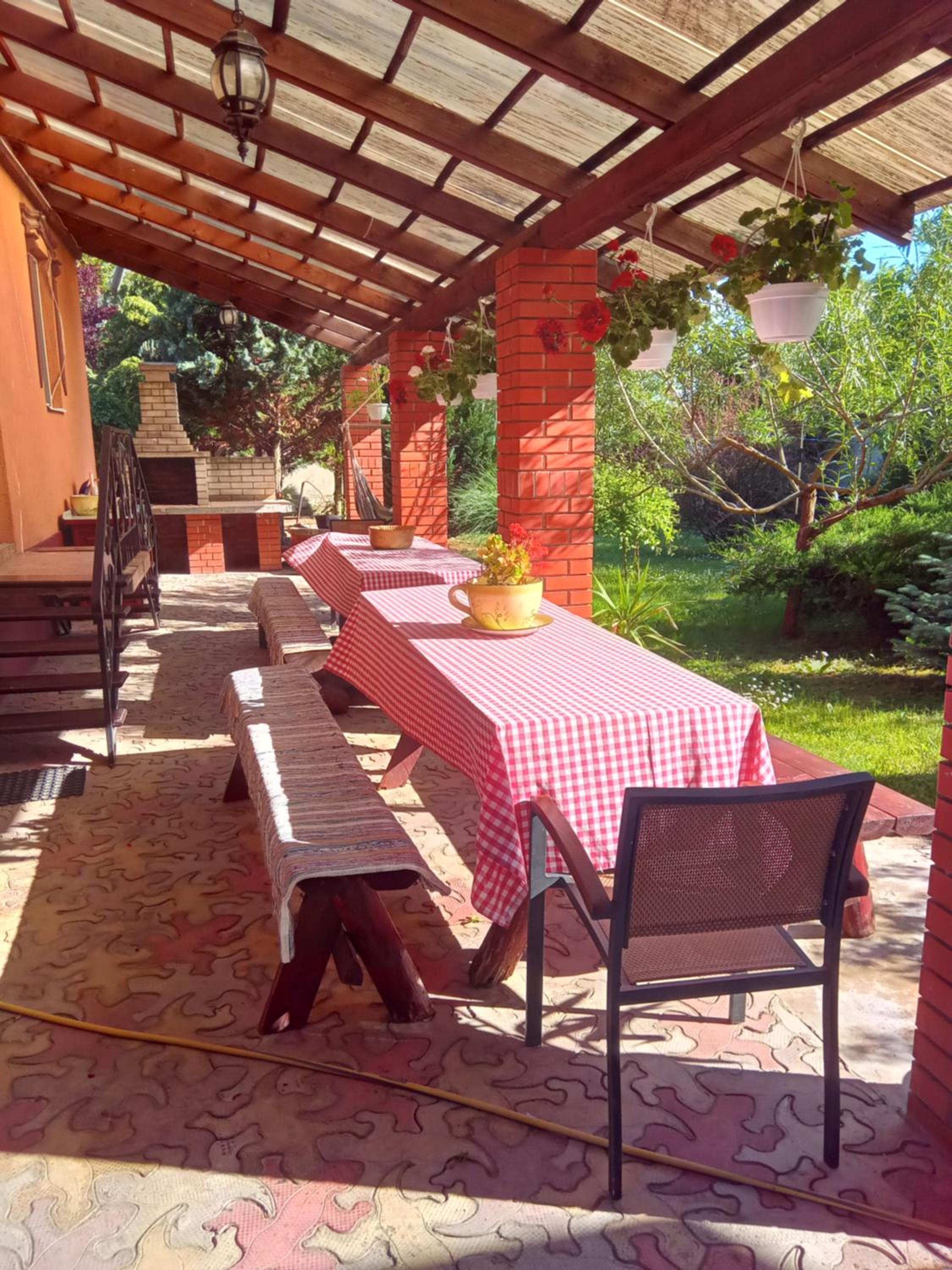 Family Room with Terrace photo 3