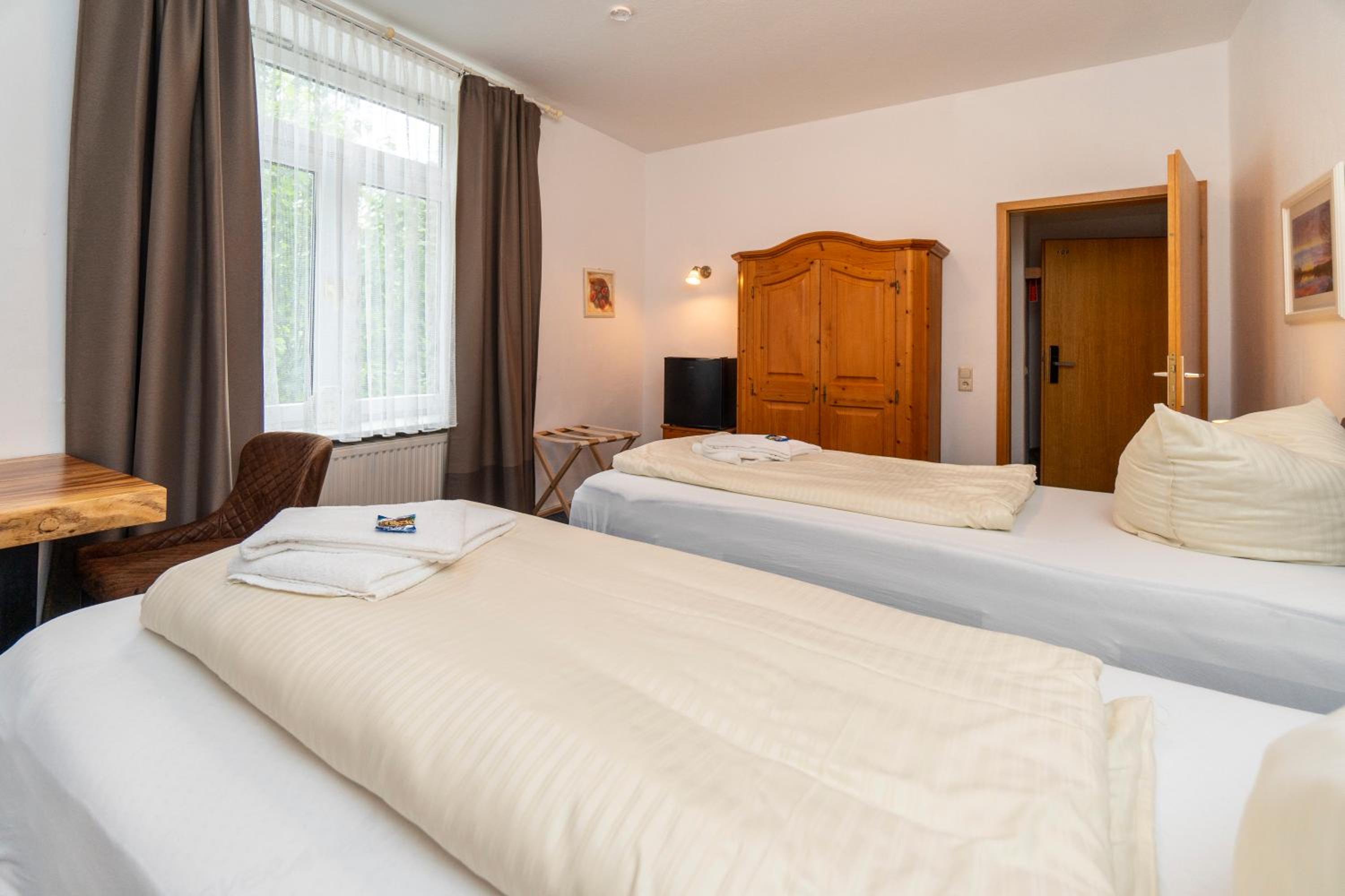 Double or Twin Room with Shower photo 1
