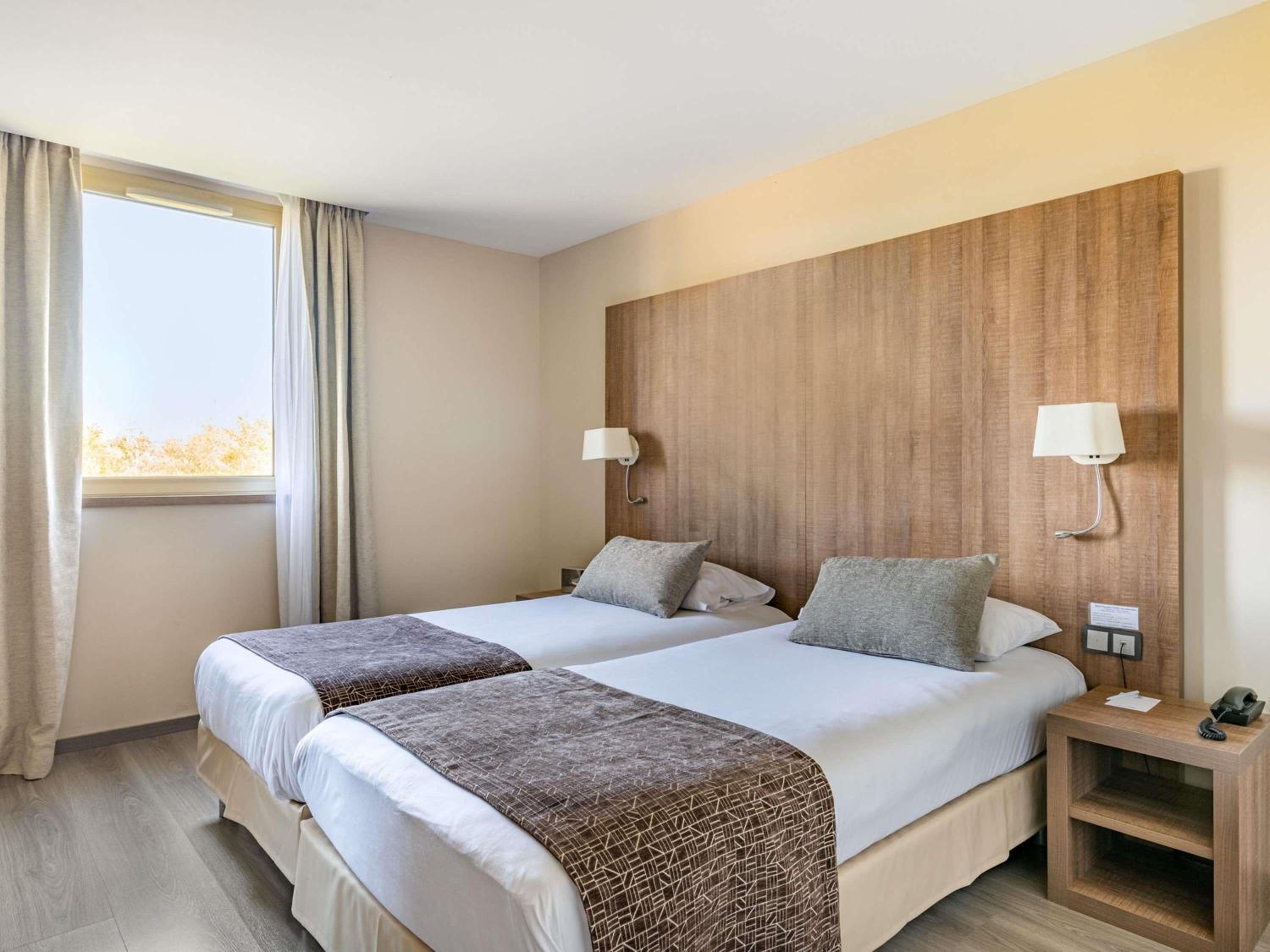 Standard Room with Two Single Beds