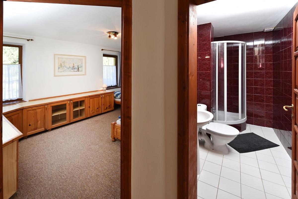 Two-Bedroom Family Suite - Photo 6