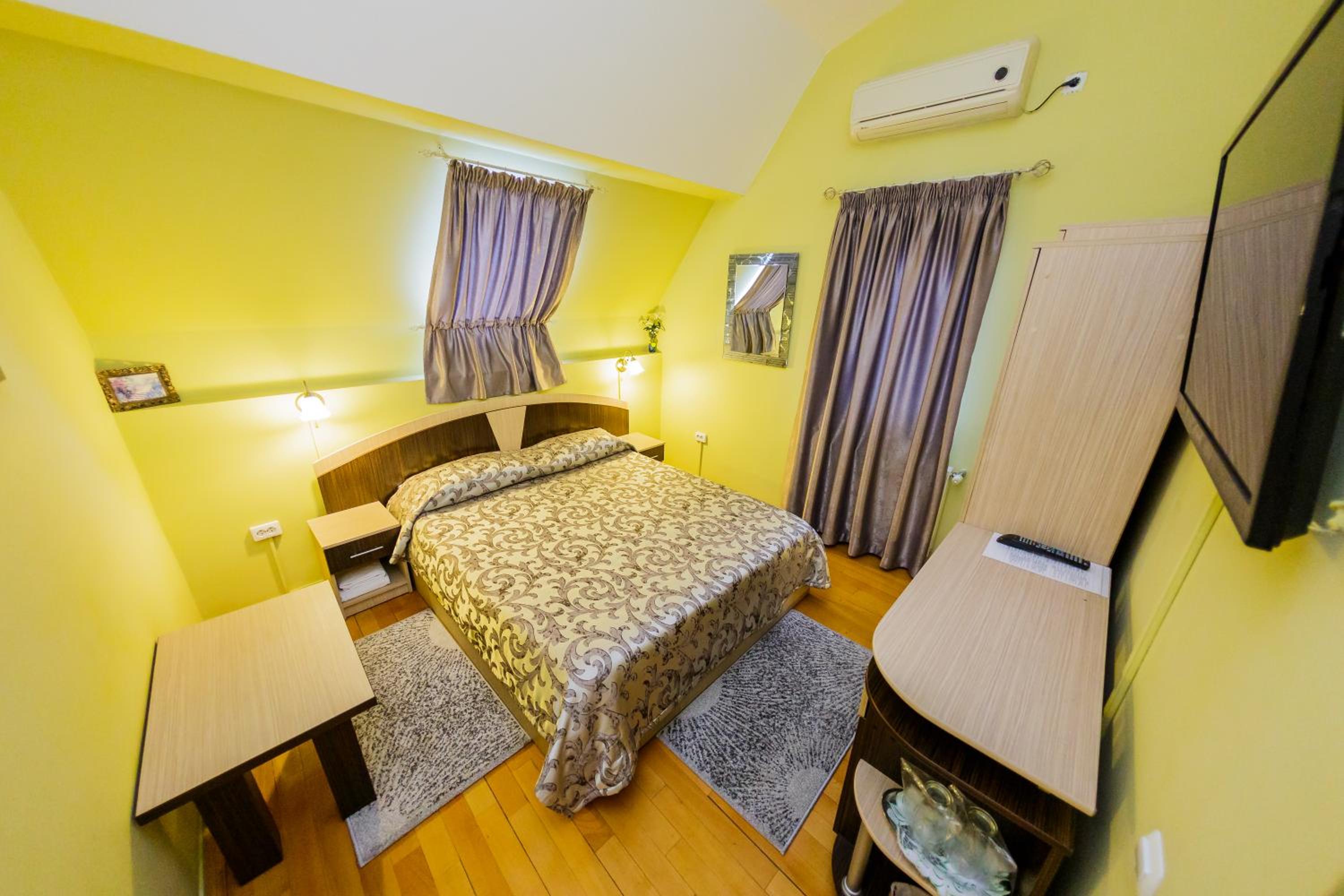 Superior Queen Room photo 2