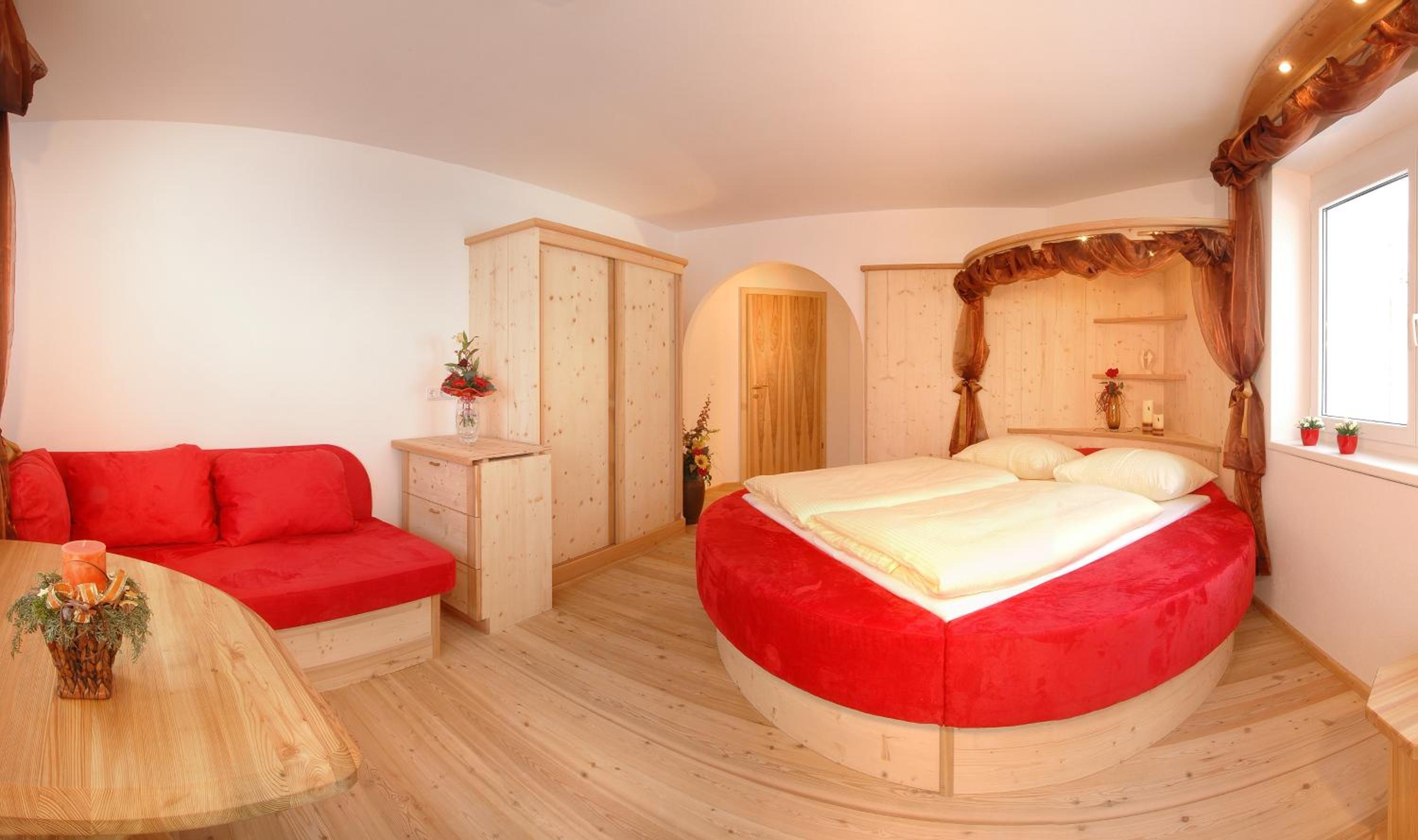 Double Room with Balcony - Photo 1