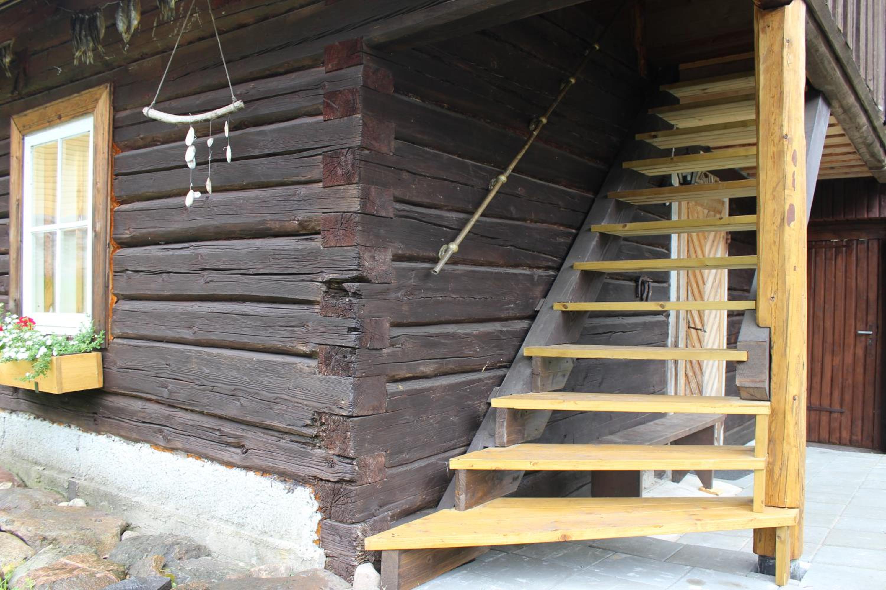 One-Bedroom Apartment - Annex - Photo 12