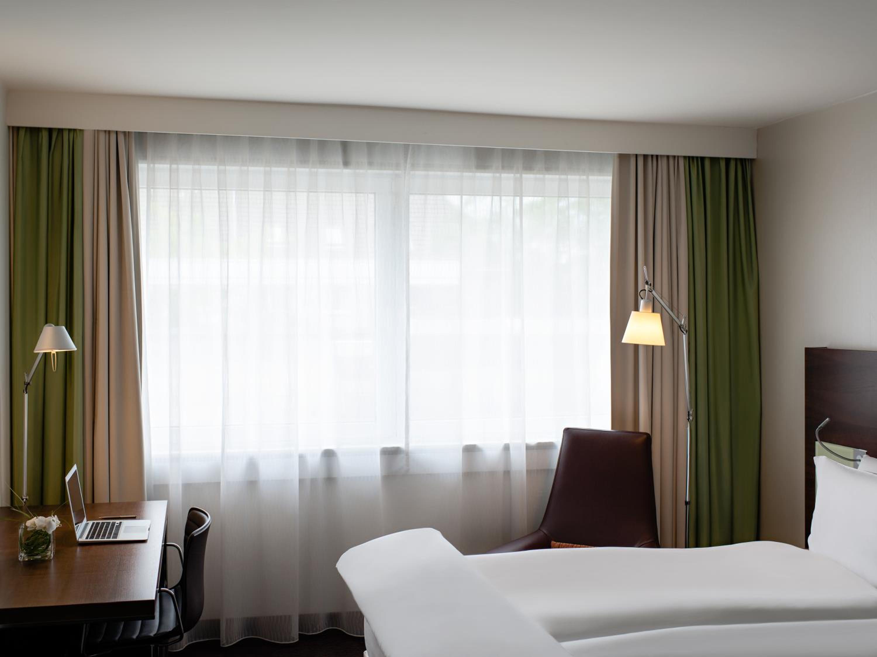 Superior King Room - Photo 4