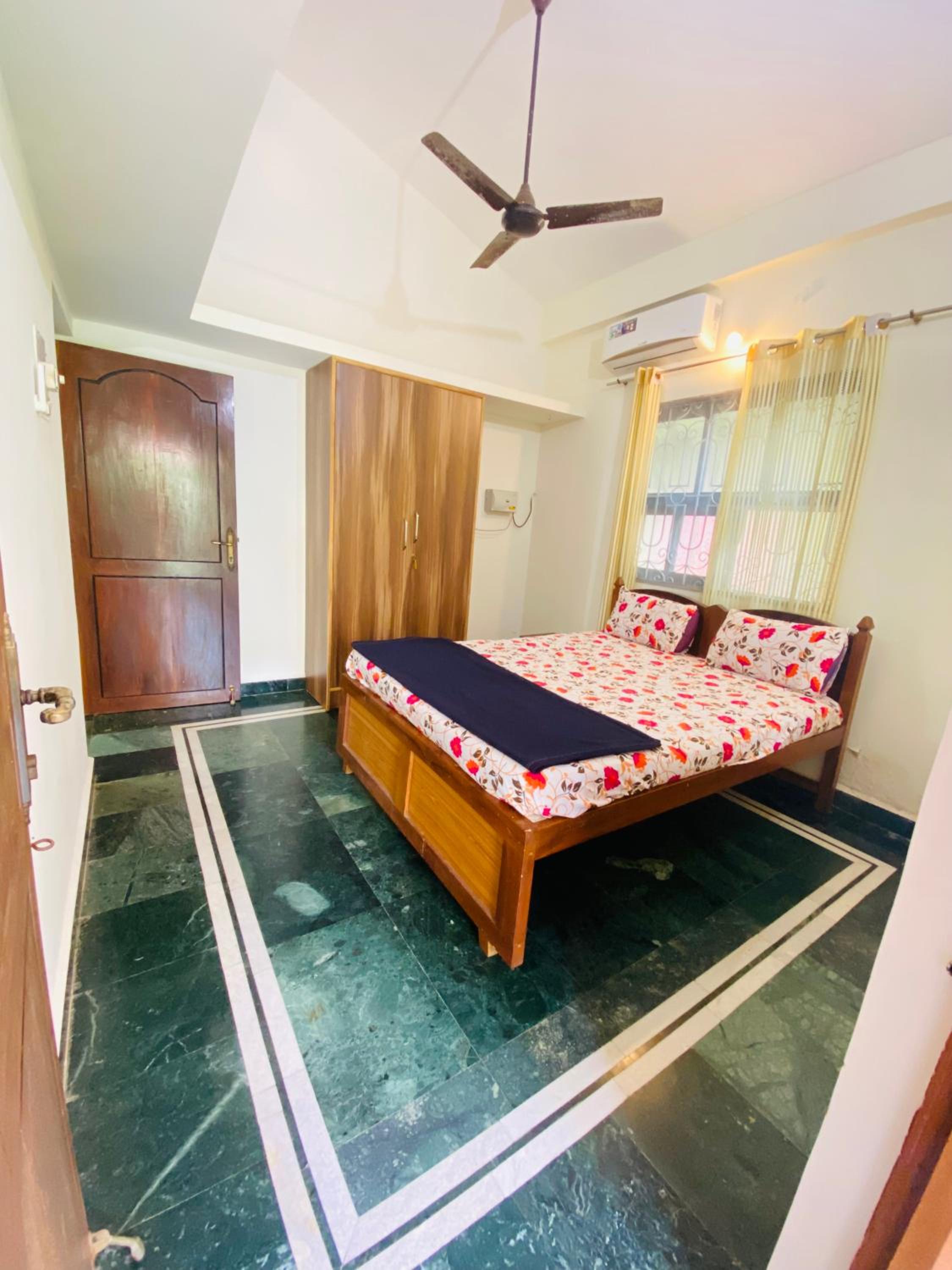 Two-Bedroom House photo 3