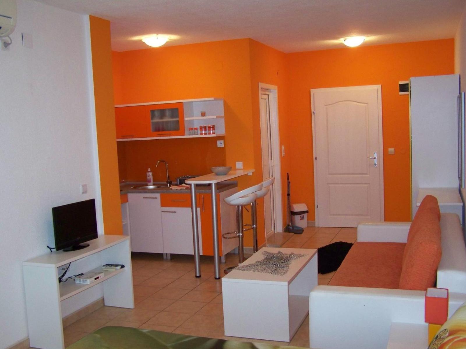 Apartment With Lake View photo 3