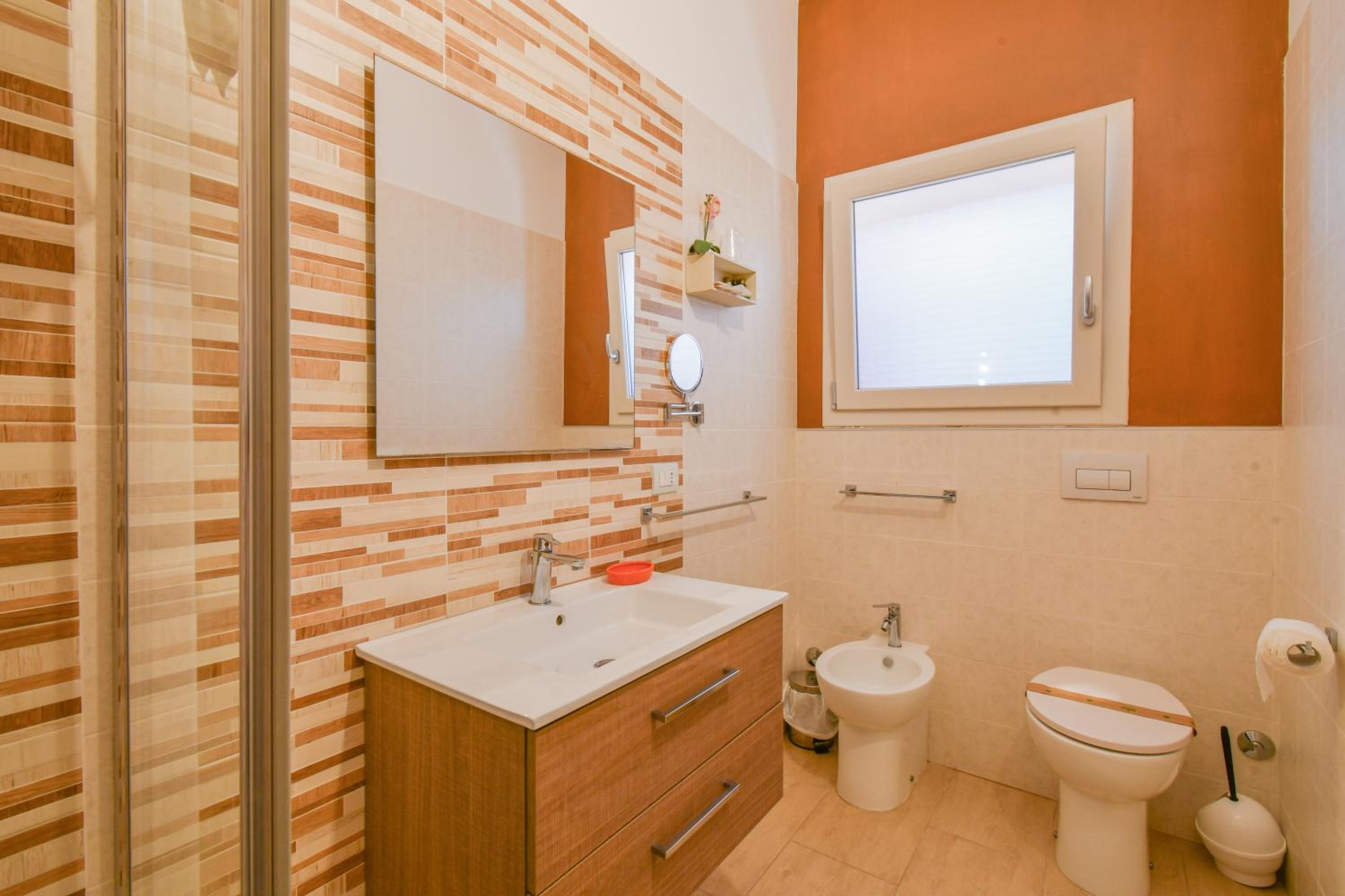 Standard Double Room - Photo 7