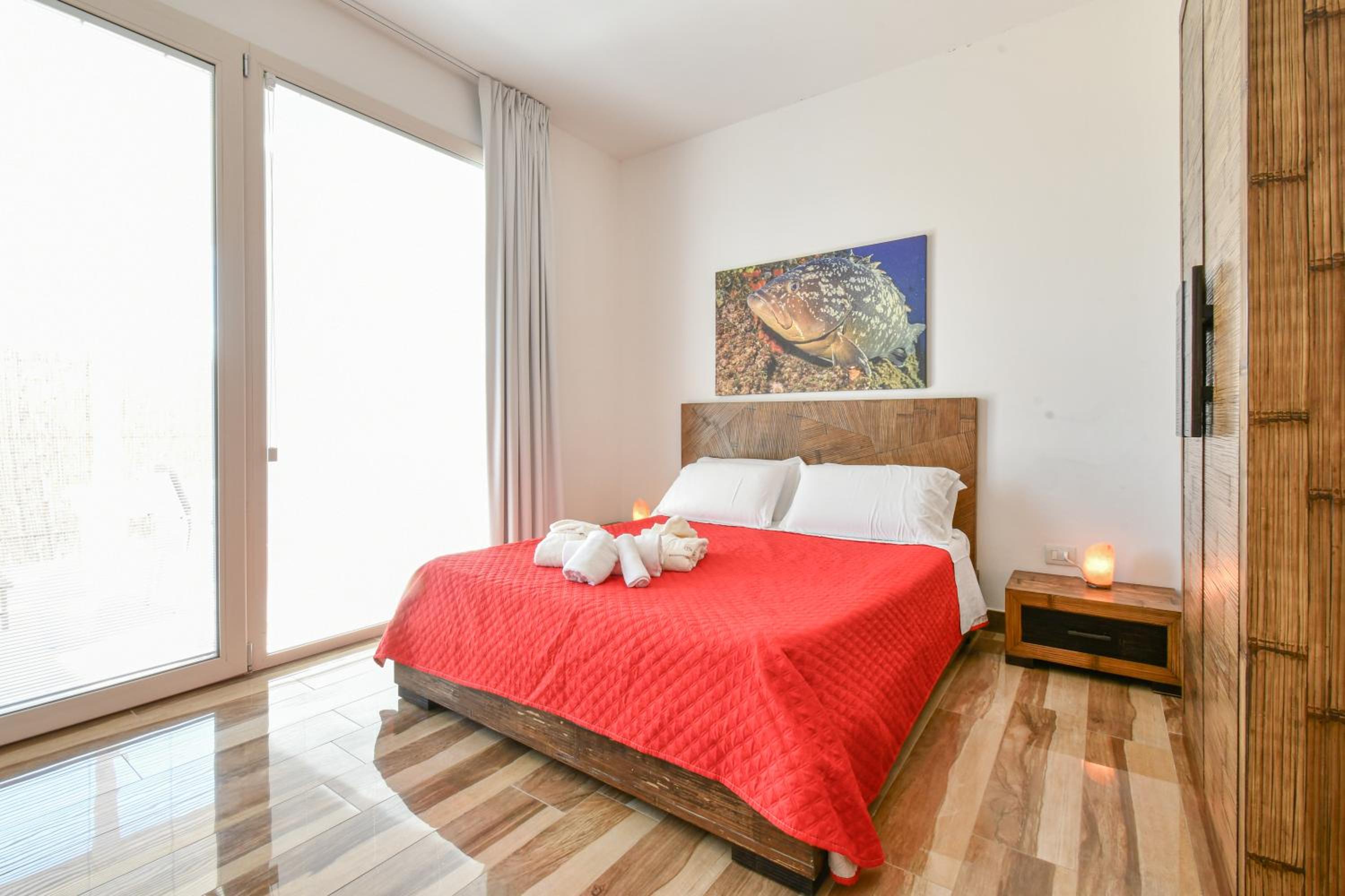 Suite - Photo 12