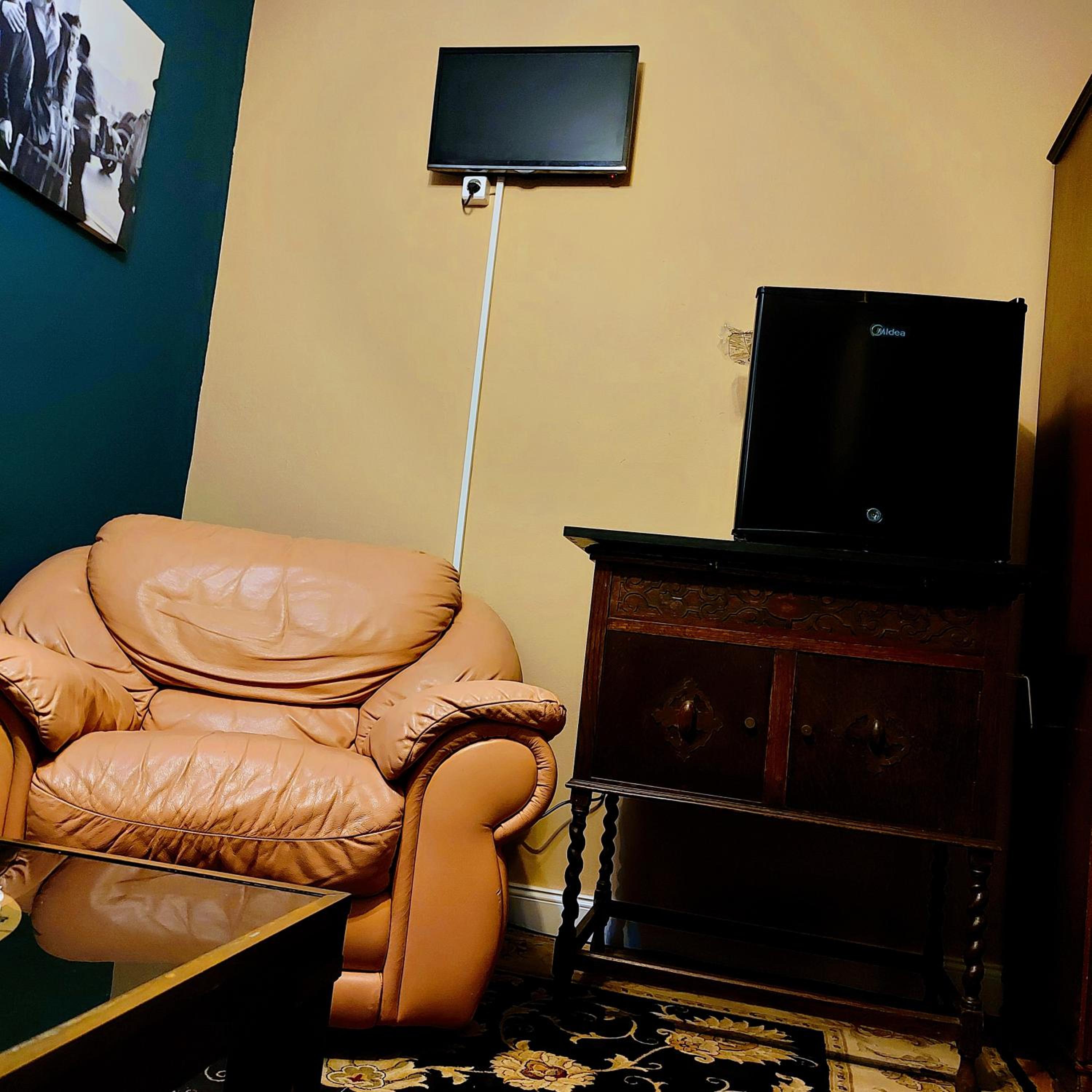 Small Double Room photo 1