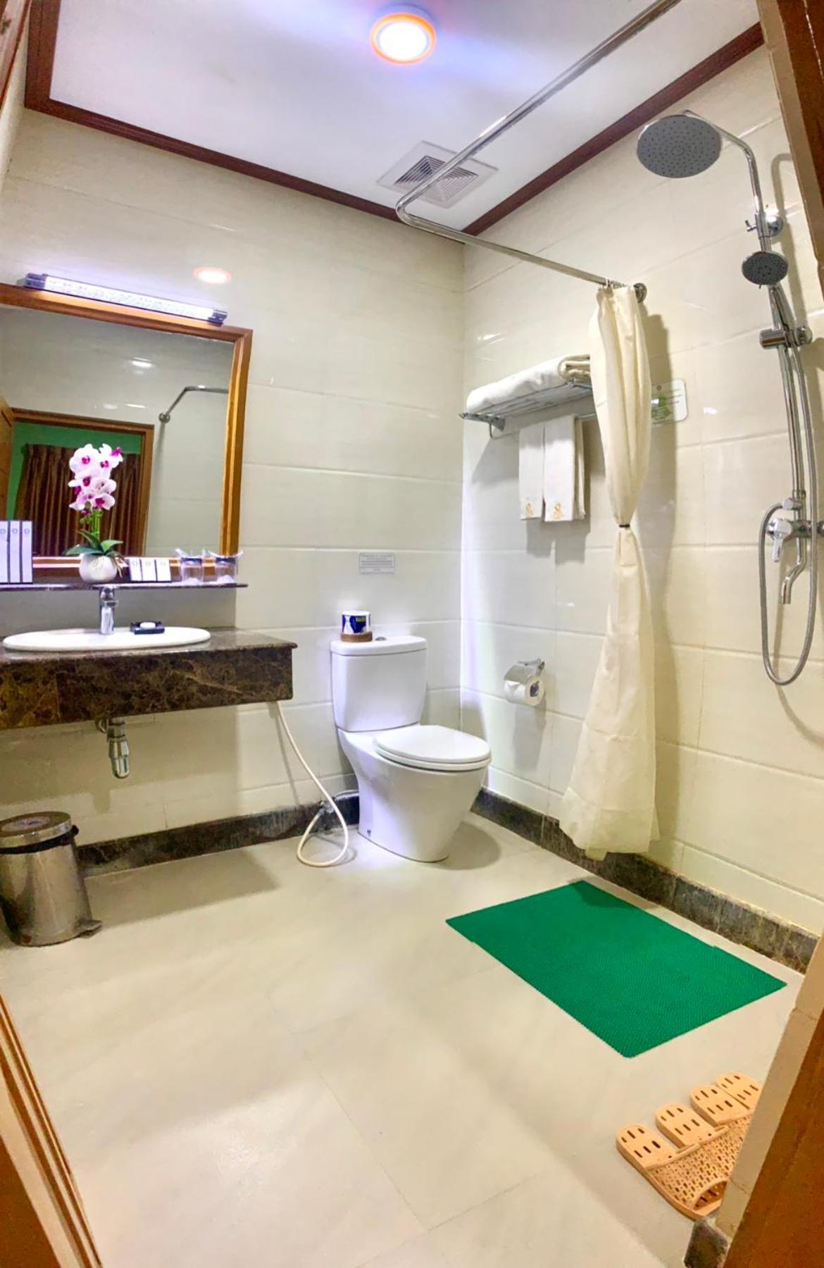 Deluxe Double or Twin Room photo 3