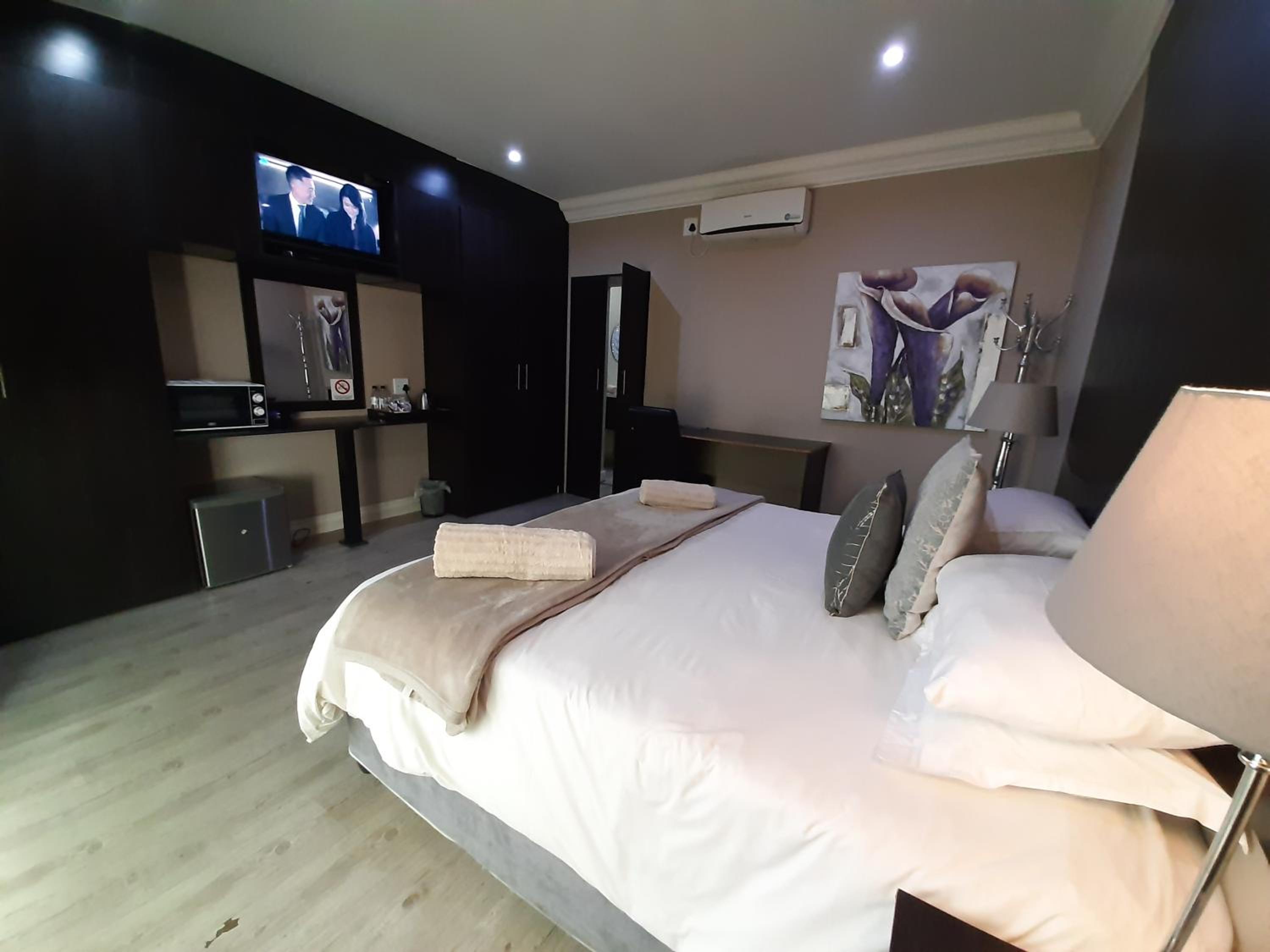 Suite photo 1