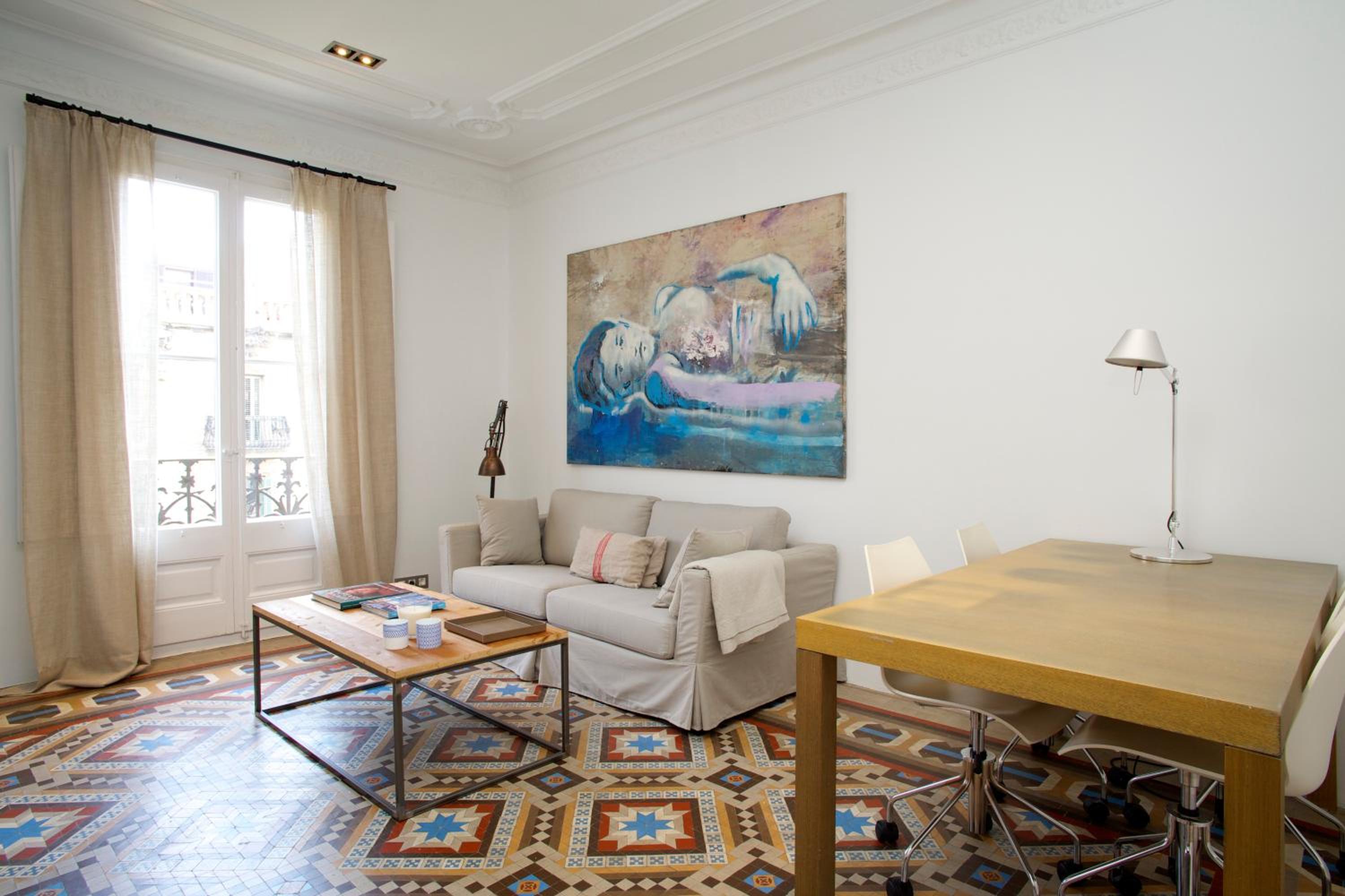 Apartamento de dos habitaciones con balcón