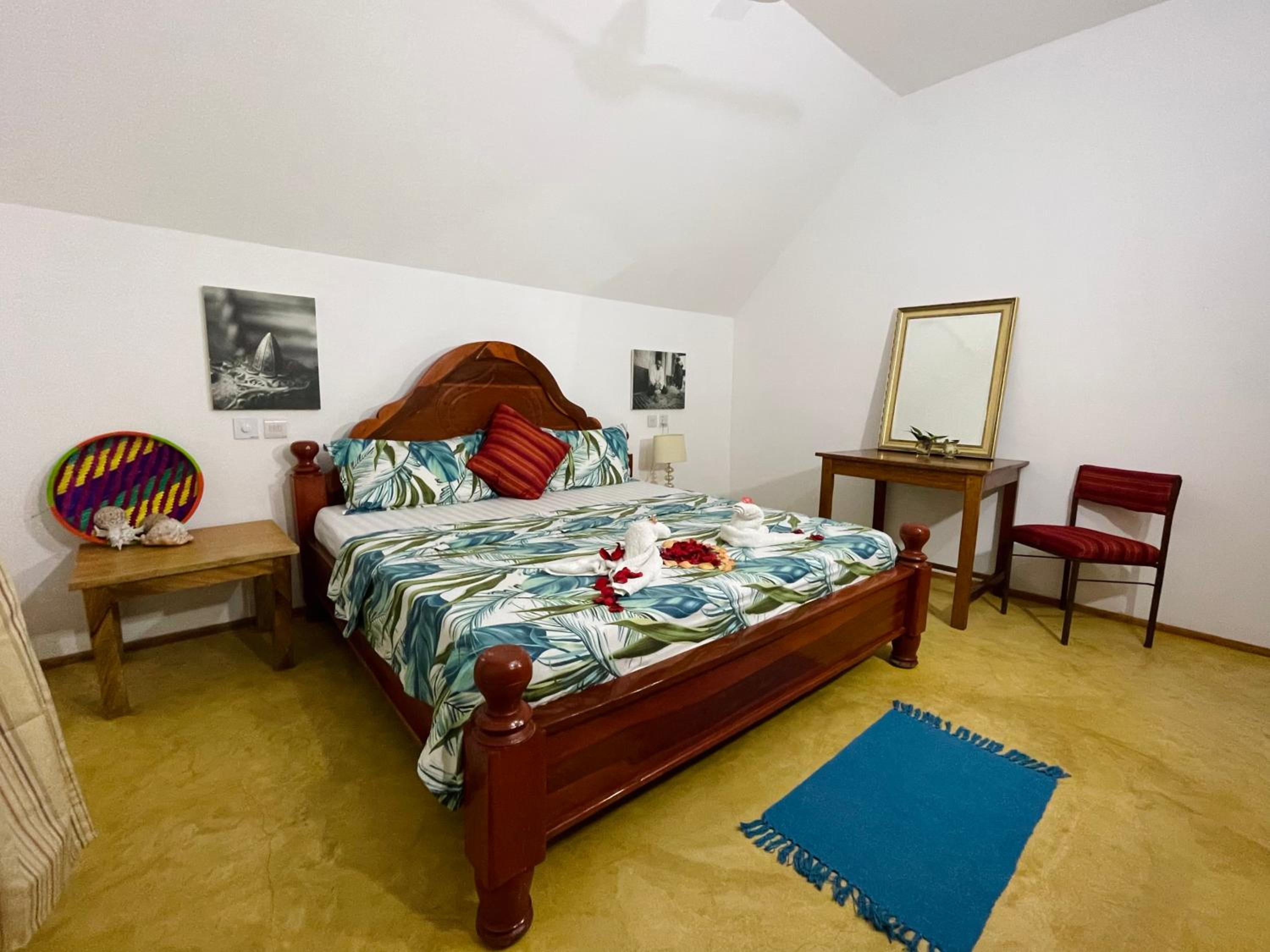 Double Room with Shared Bathroom