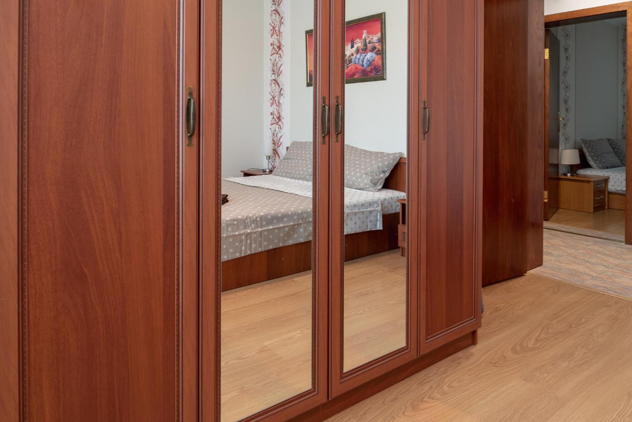 Three-Bedroom Apartment - Photo 7