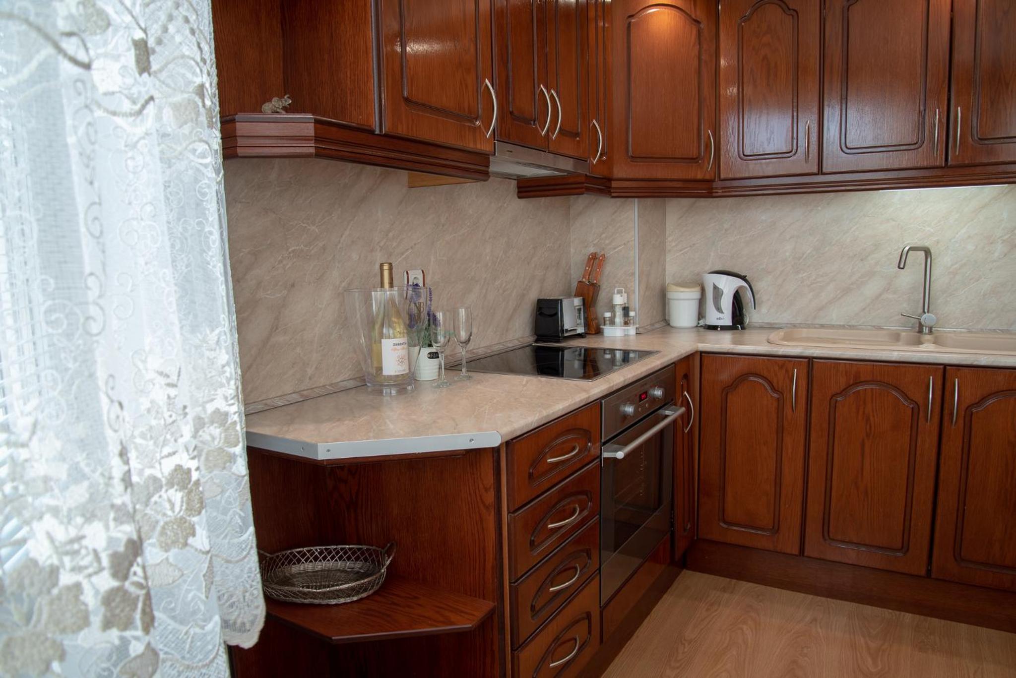 Three-Bedroom Apartment - Photo 4