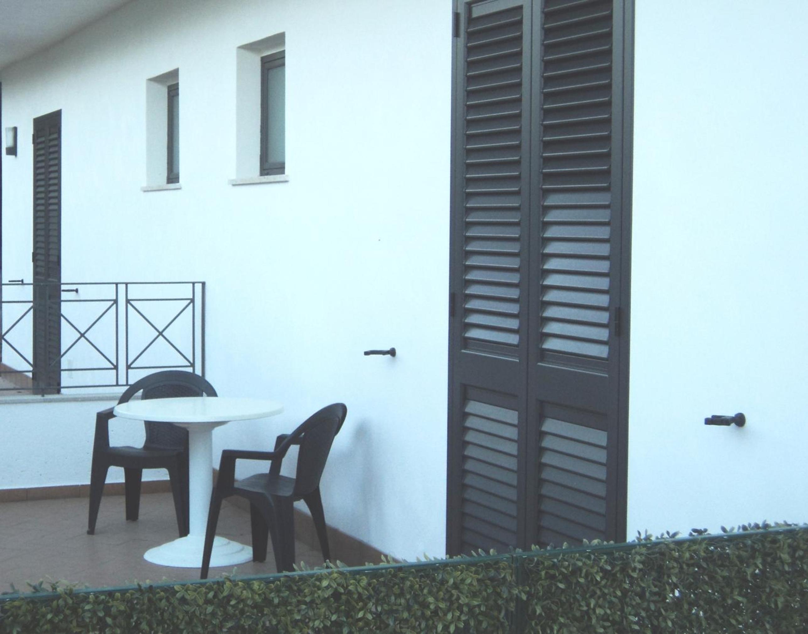 Apartment with Terrace photo 3
