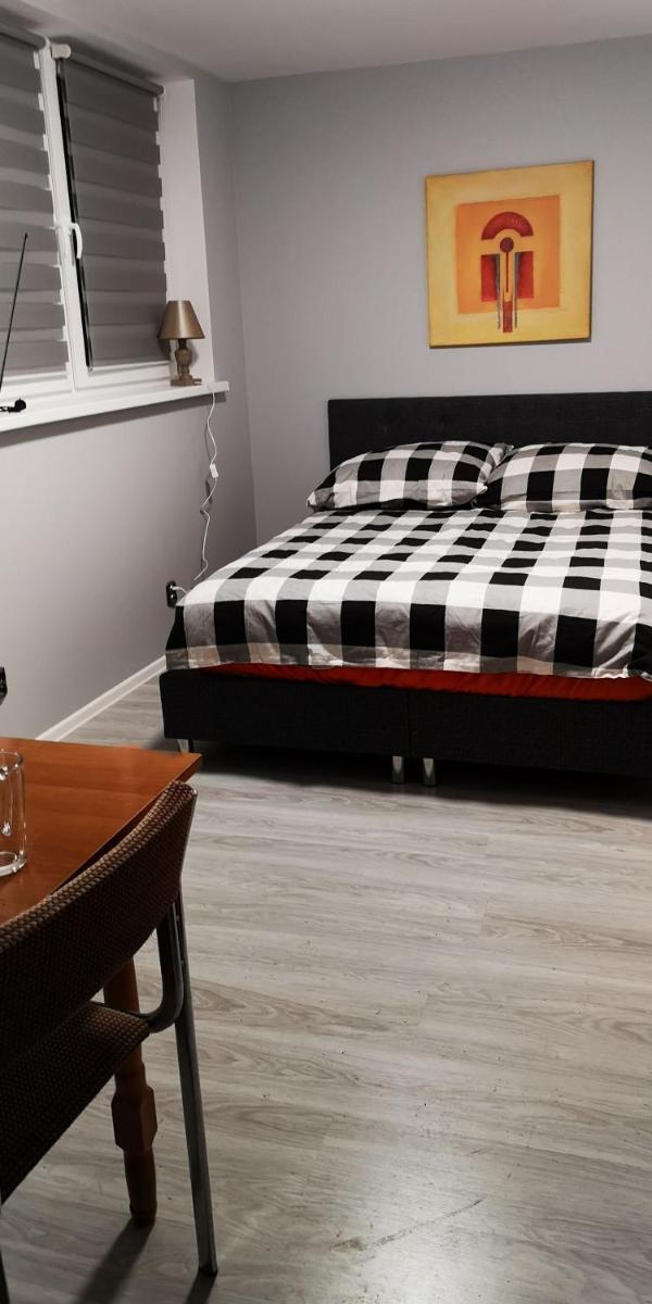 Double Room - Photo 2