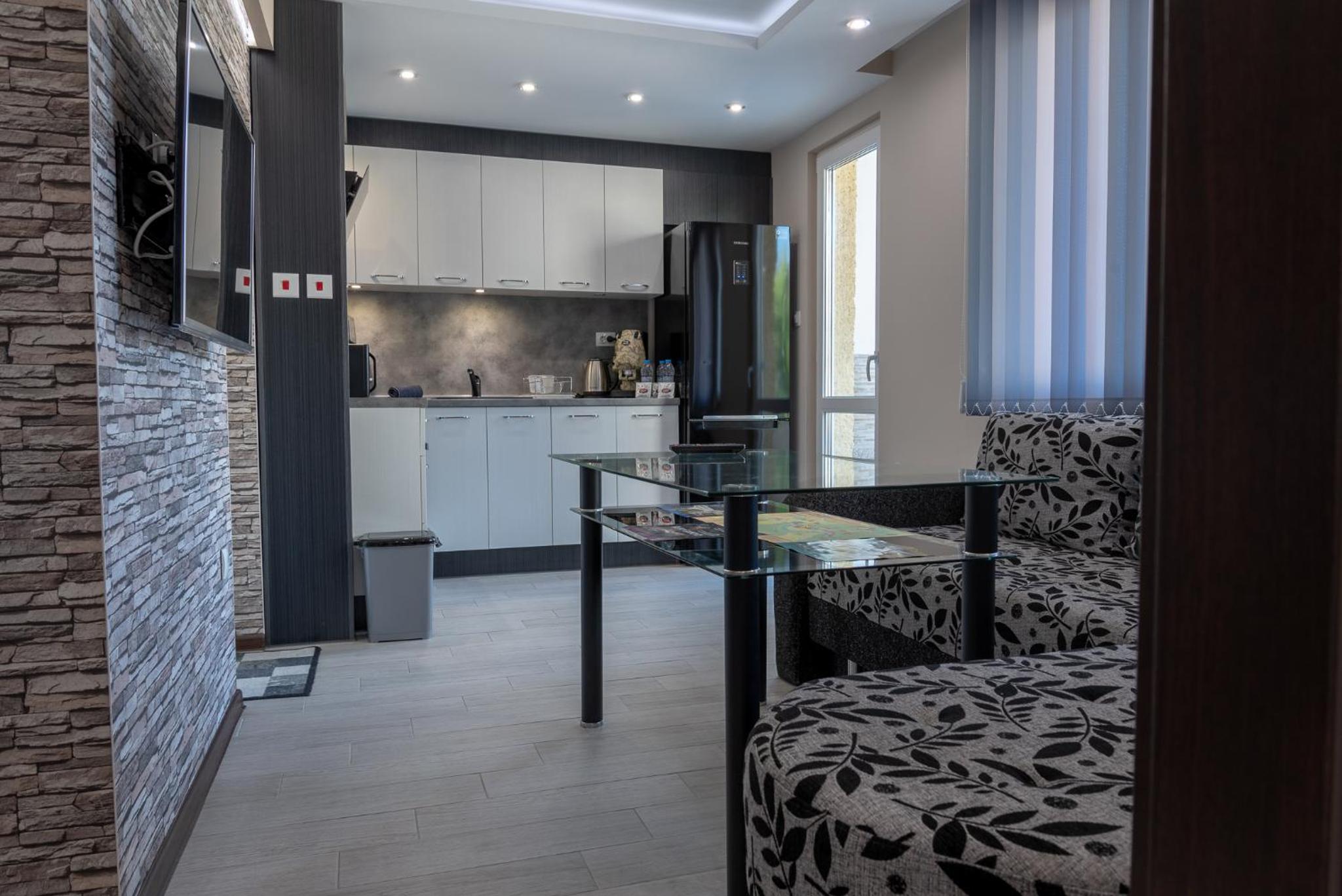 Apartment - Photo 3