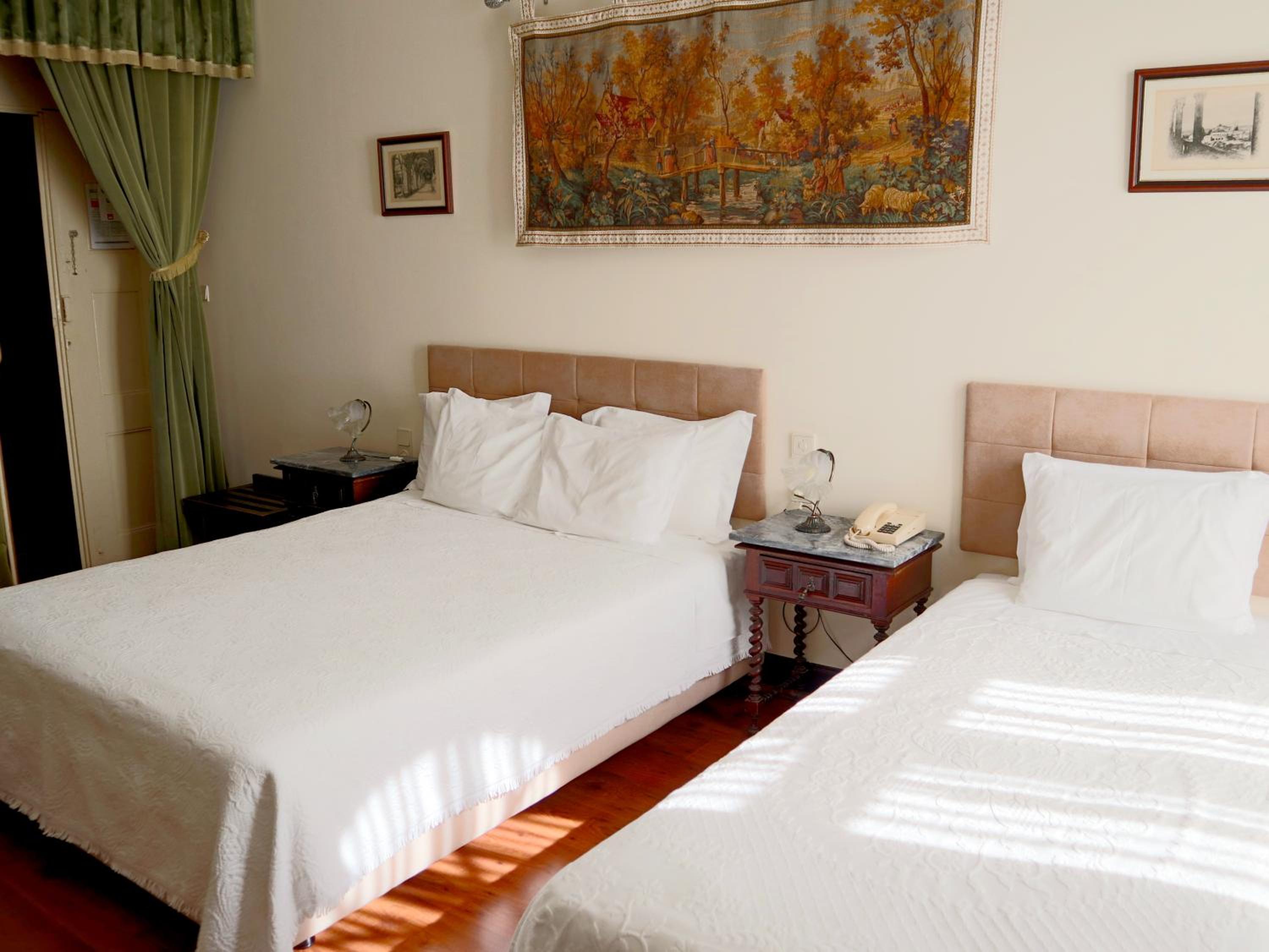Standard Triple Room - Photo 8
