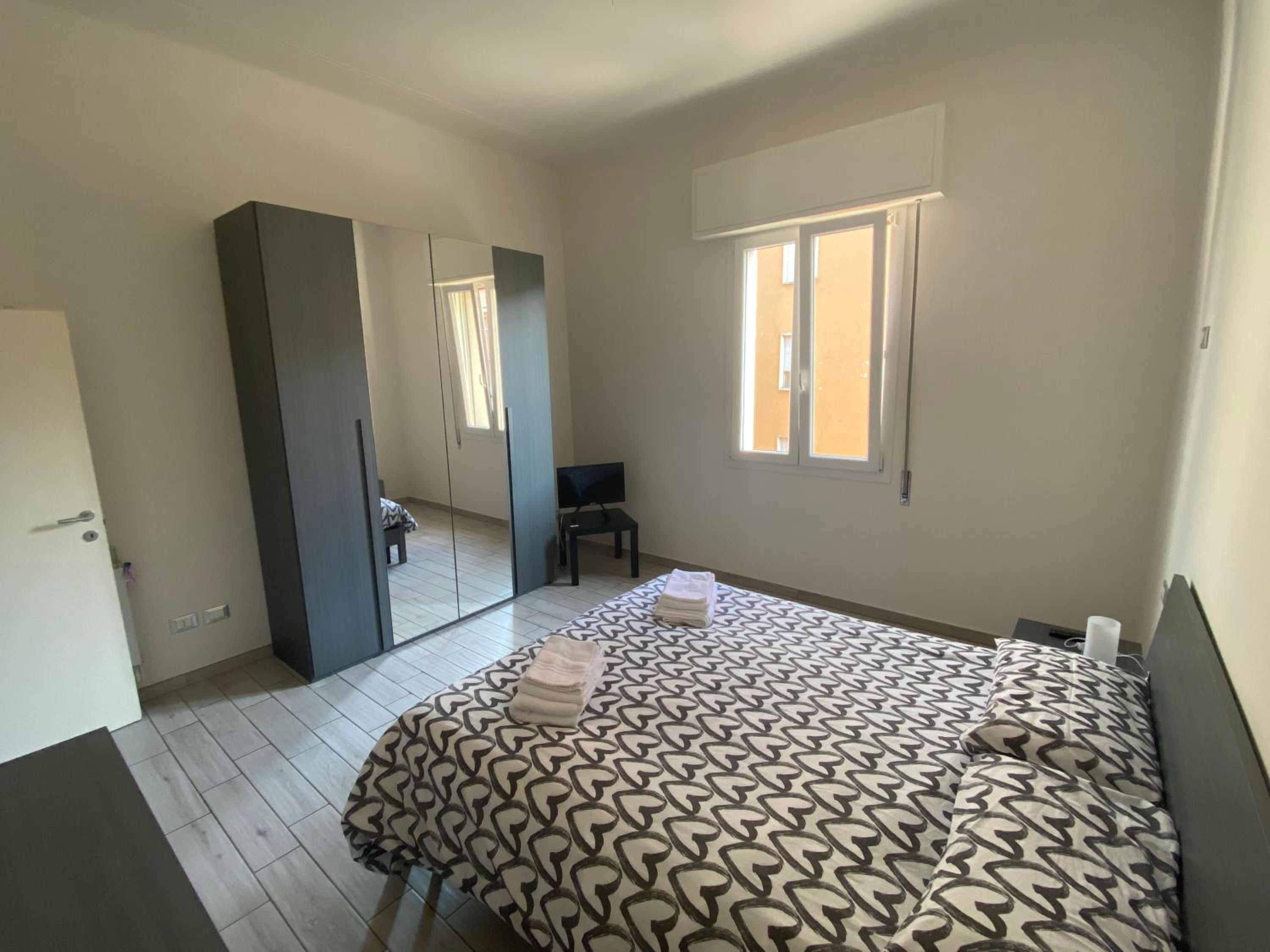 Two-Bedroom Apartment - Photo 31