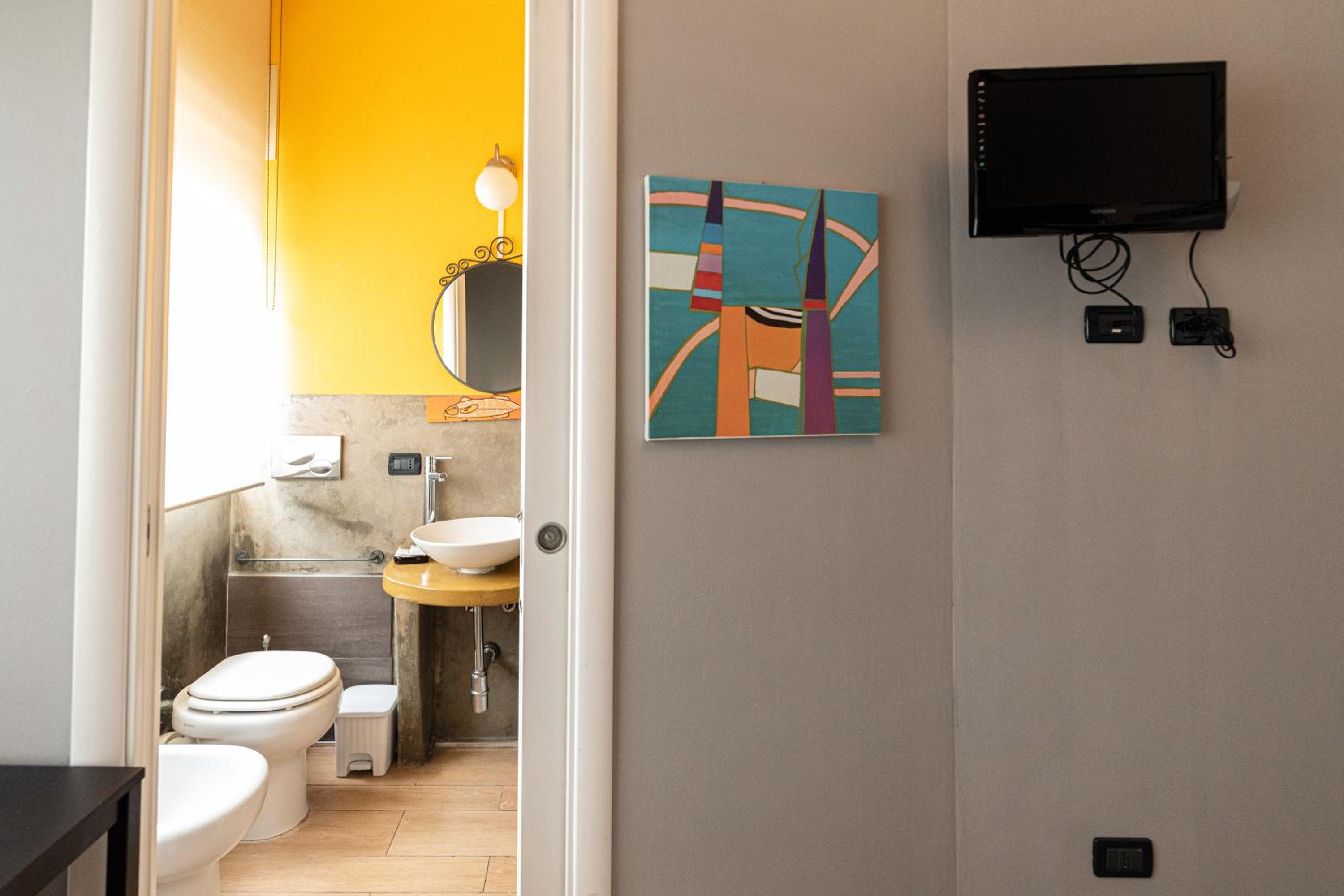 Double Room - Photo 13