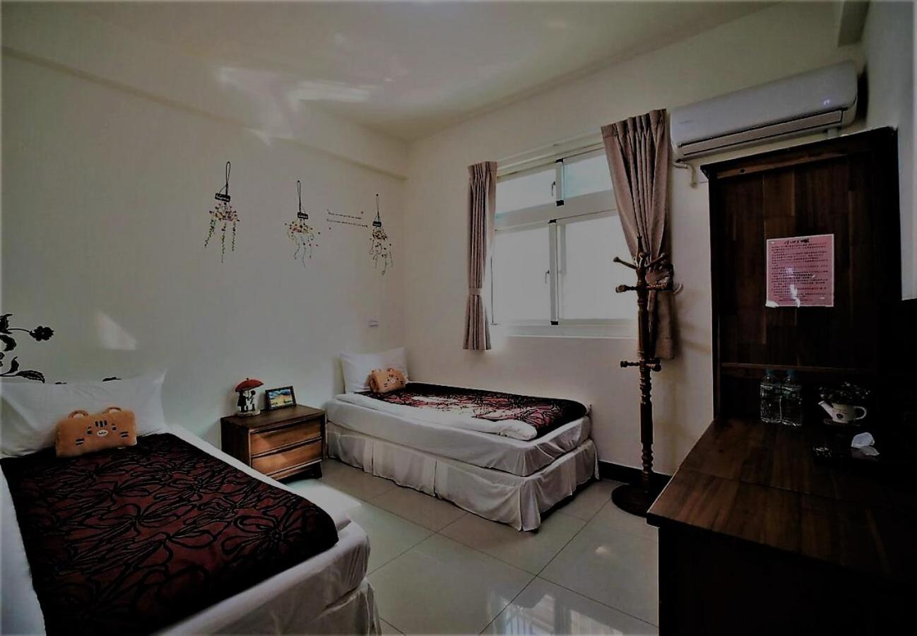 Standard Twin Room photo 2