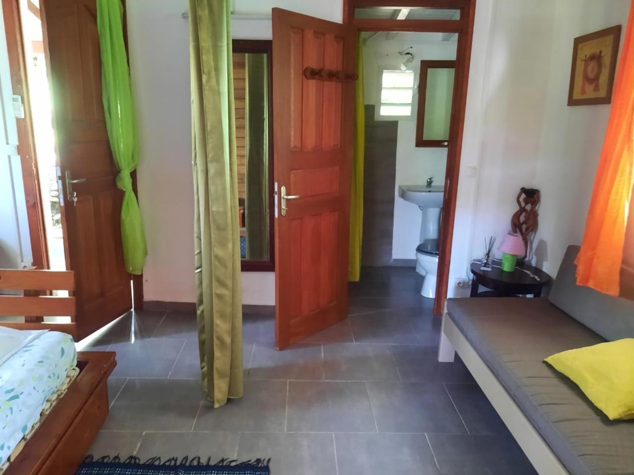 One-Bedroom House photo 1