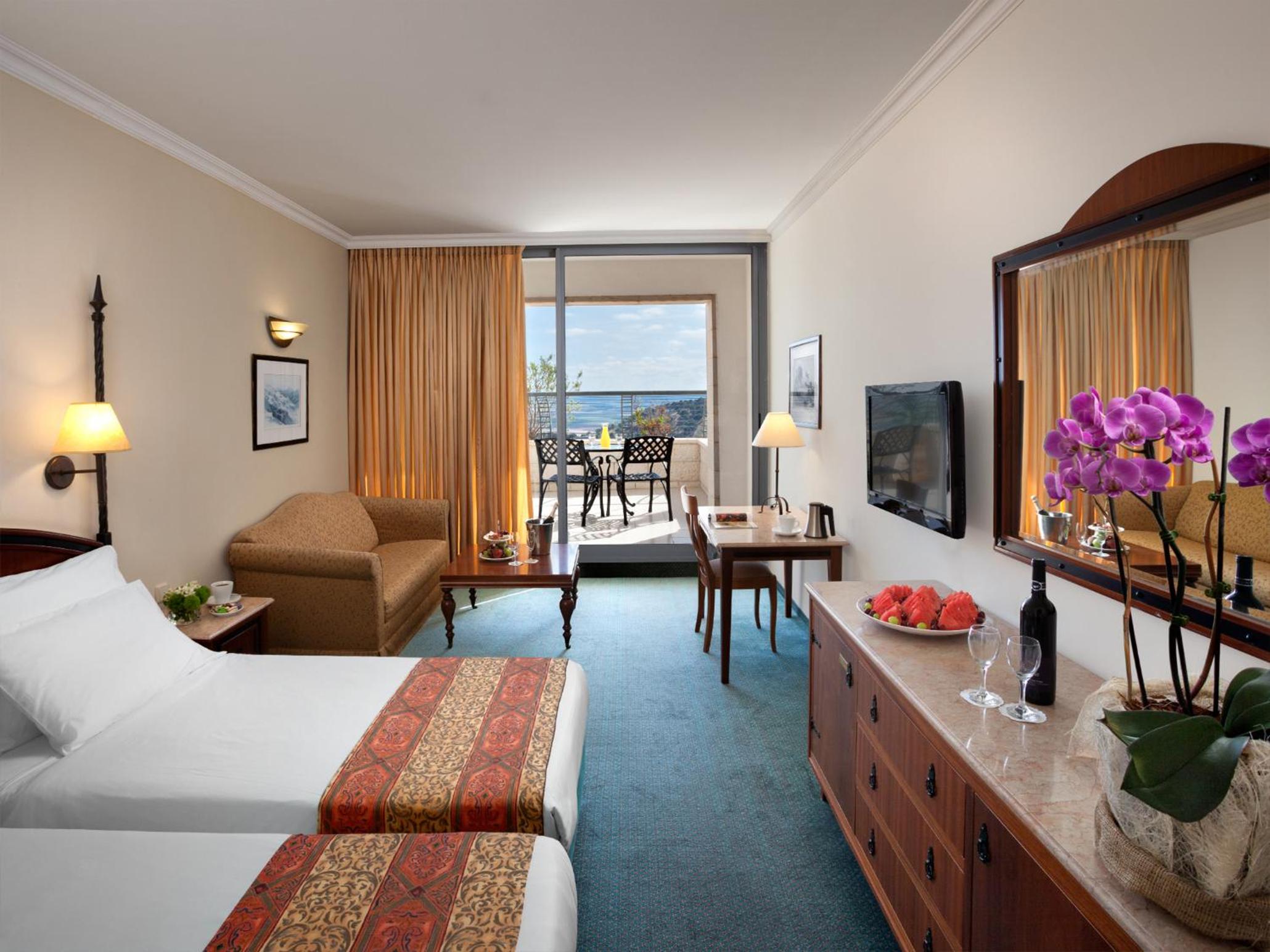 Deluxe Double or Twin Room with Pool View