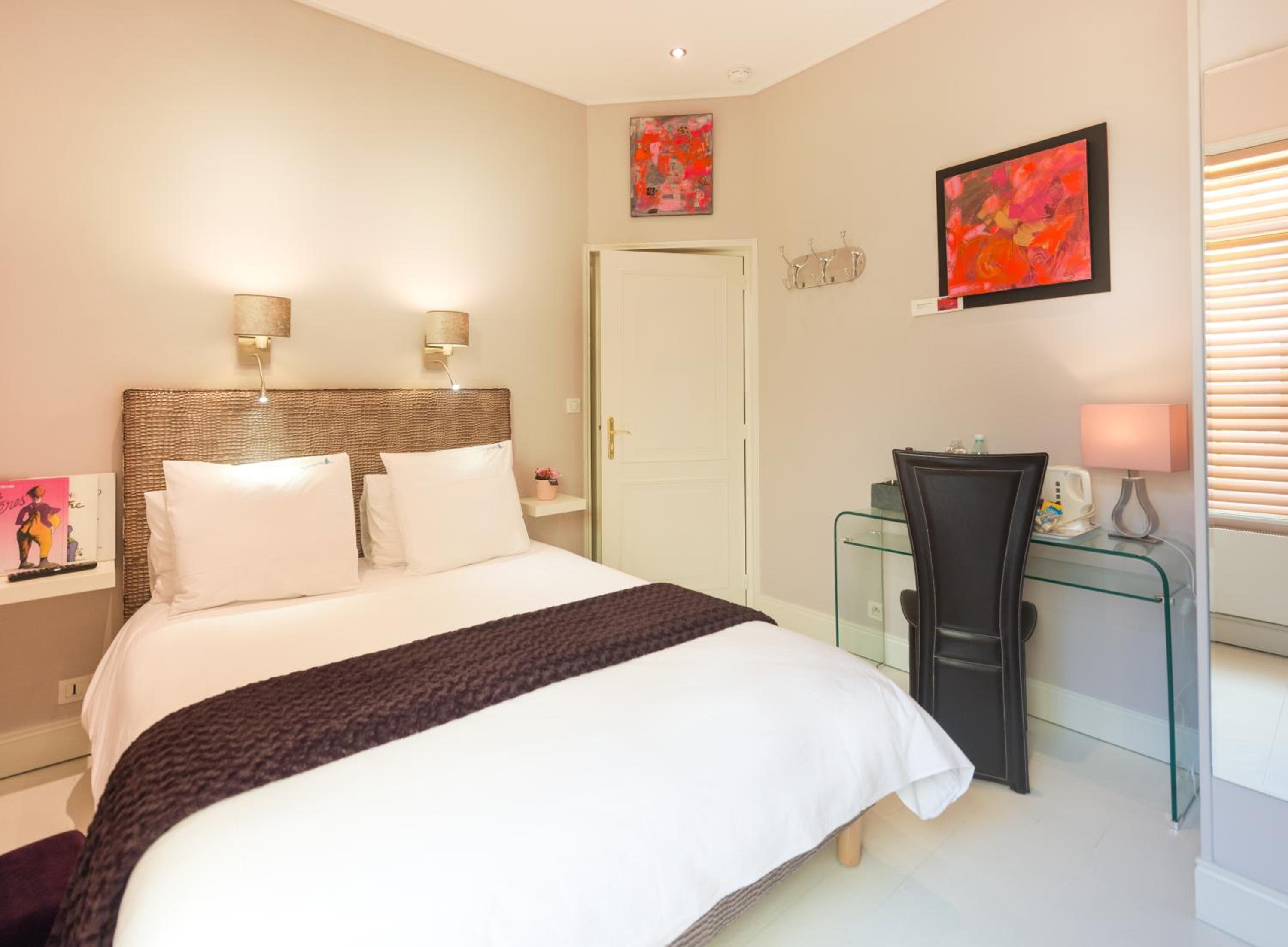 Small Double Room photo 3