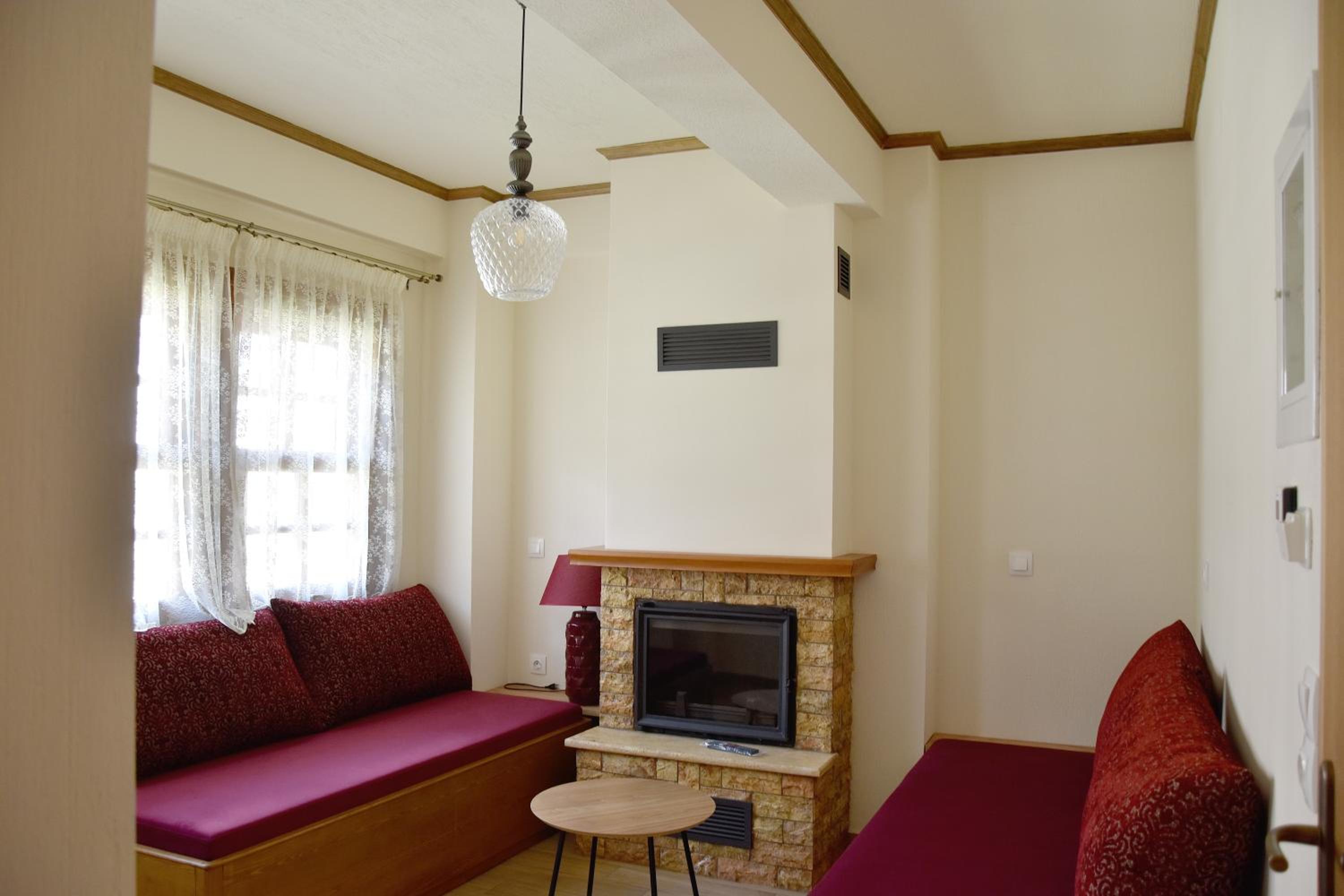 Deluxe Quadruple Room - Photo 4