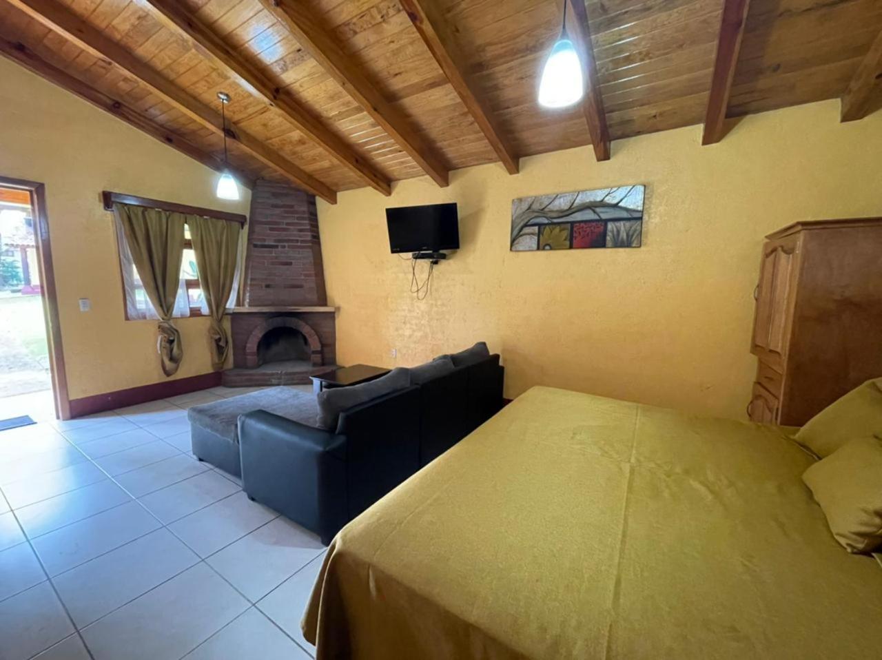 Cottage (2 Adults) - Photo 1