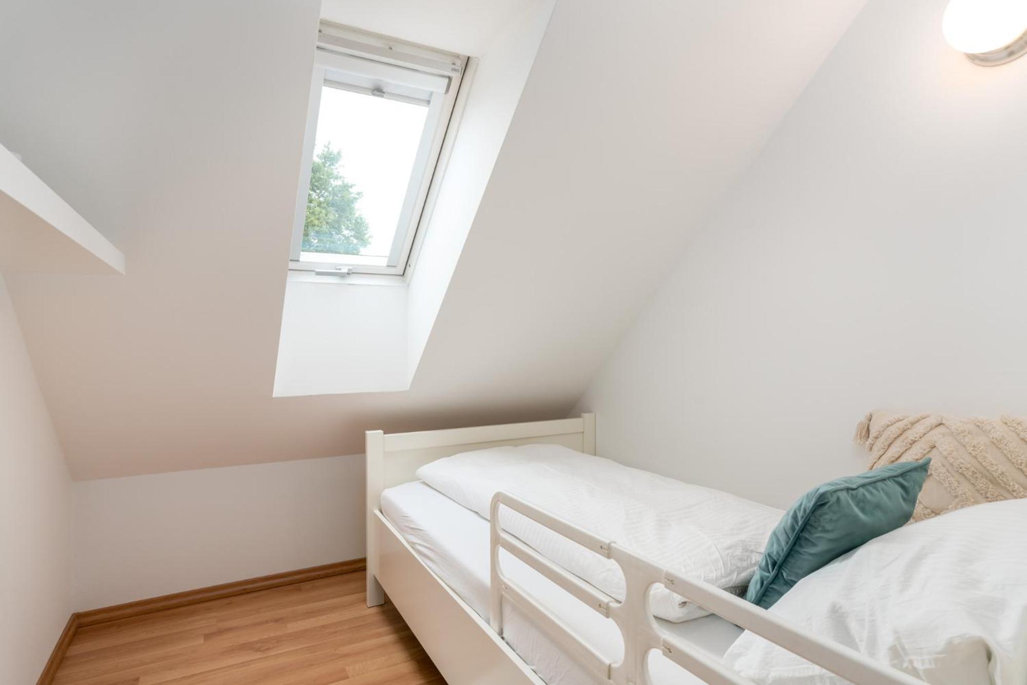 Three-Bedroom House photo 2