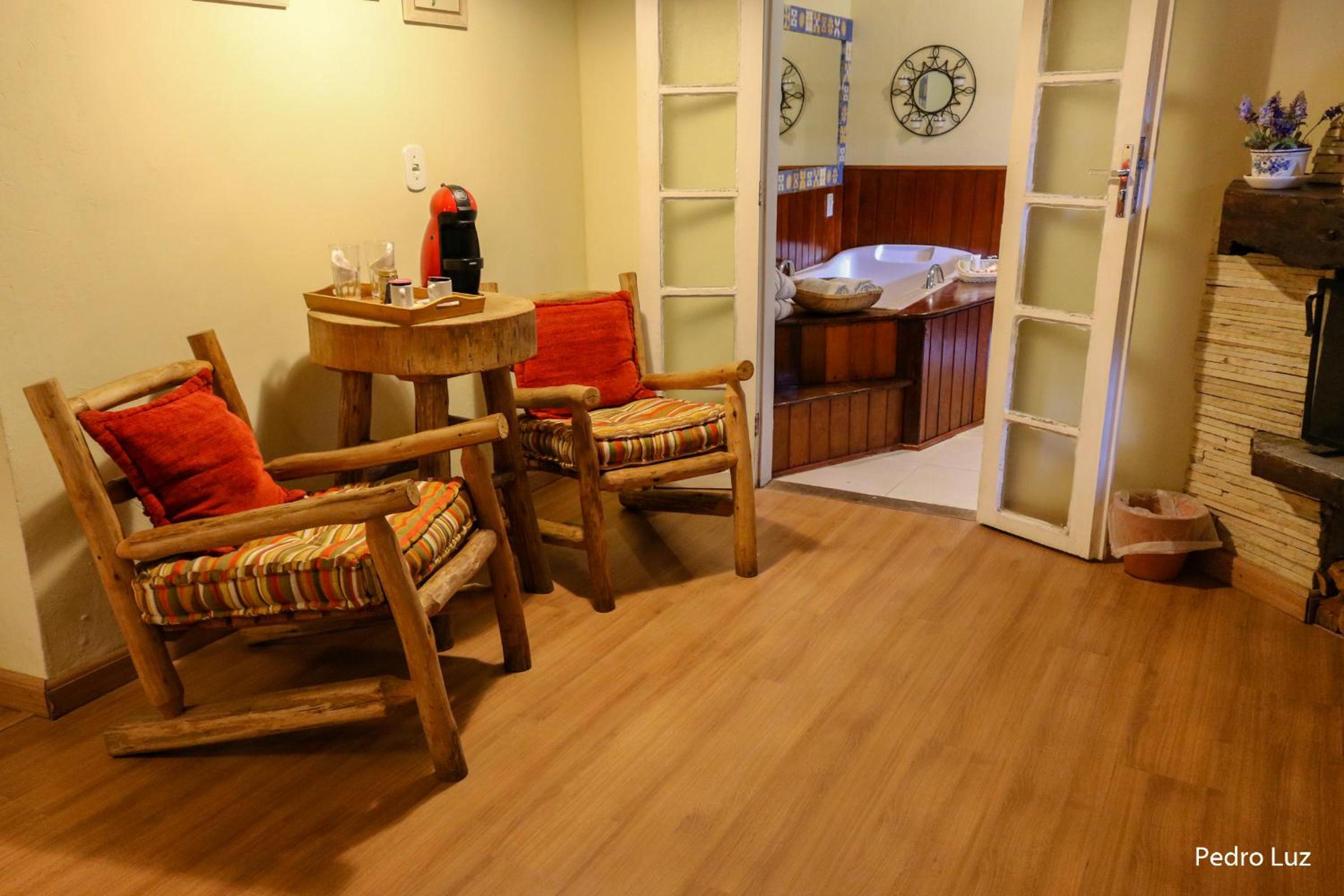 King Suite with Spa Bath photo 1