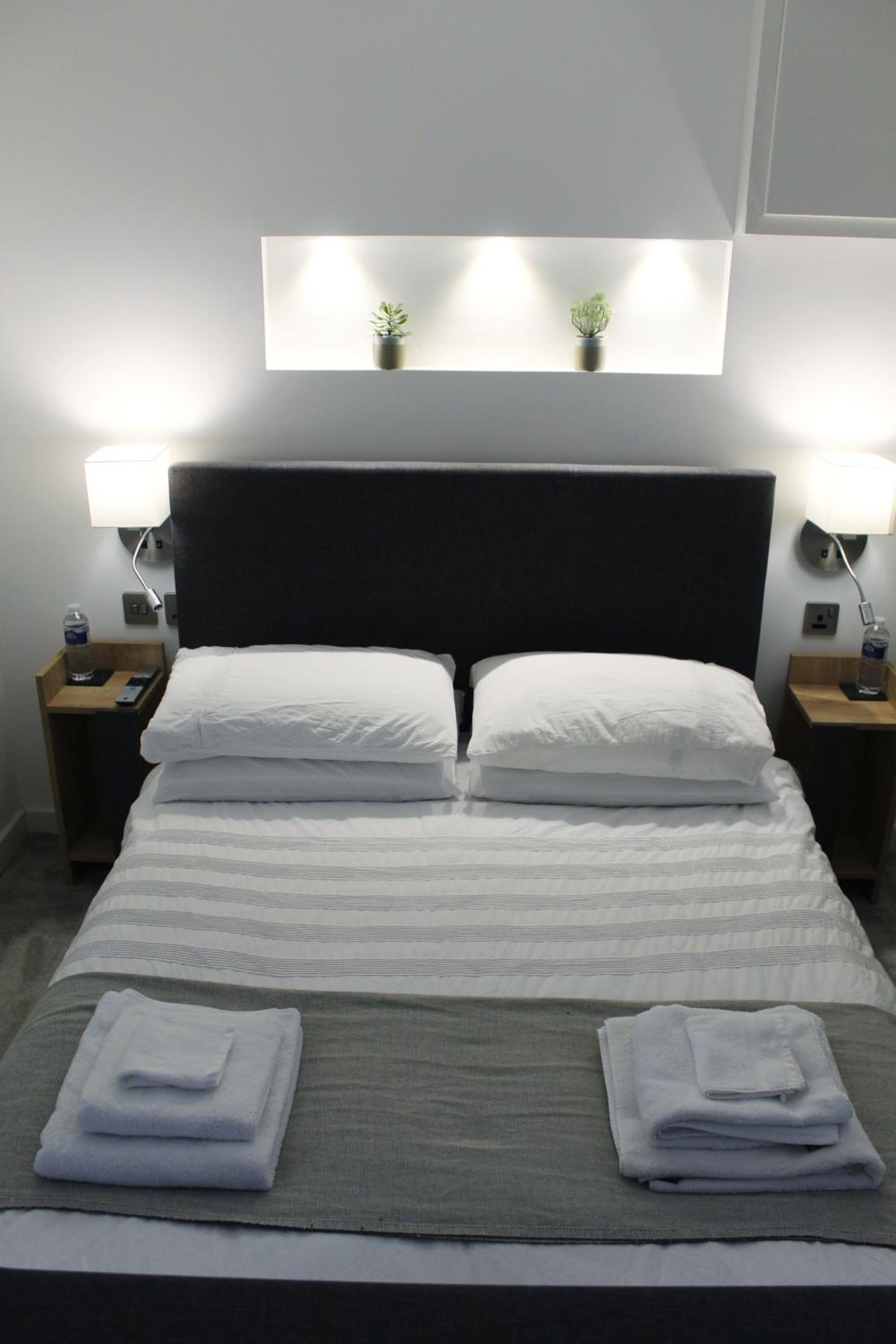Two-Bedroom Apartment photo 2