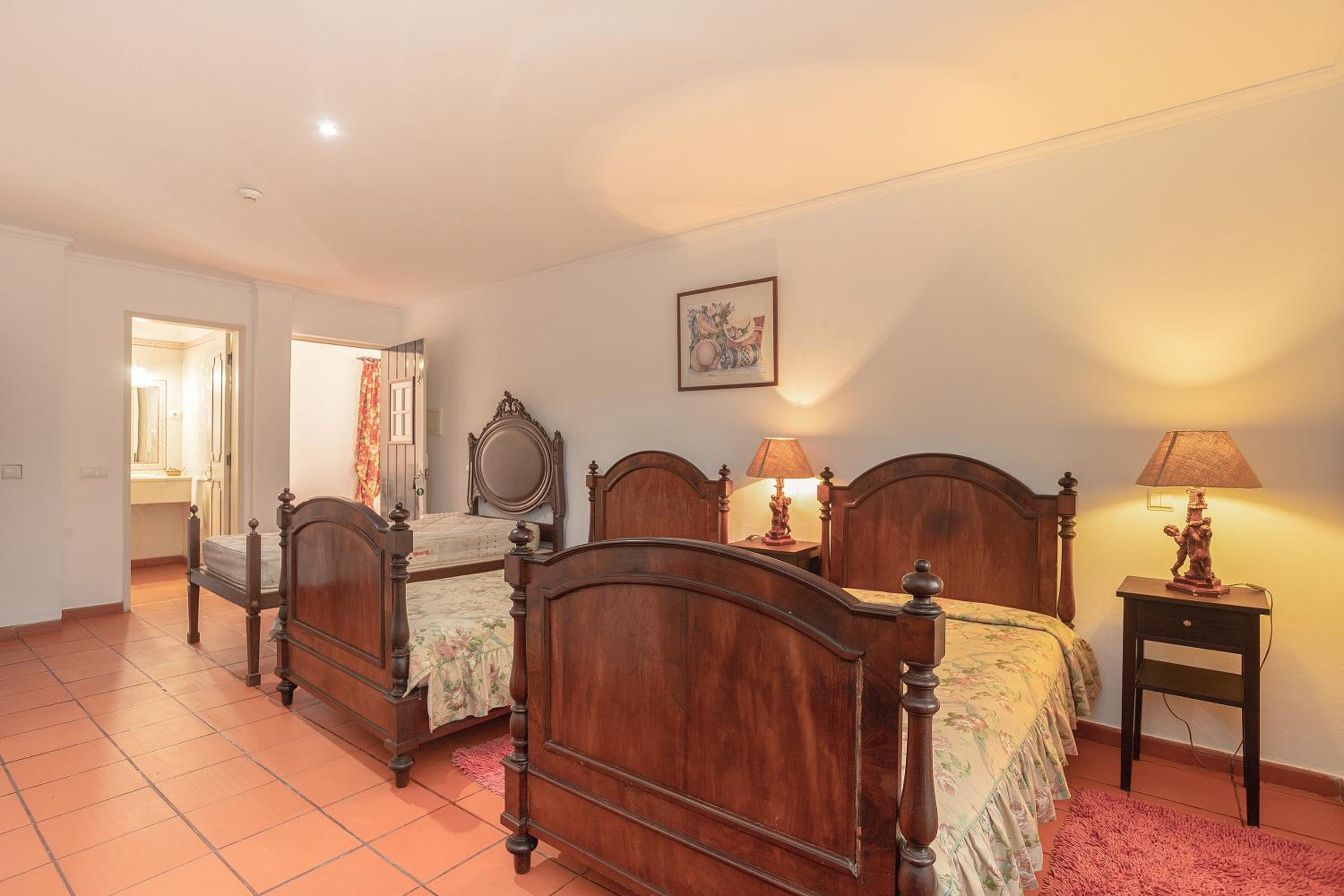 Triple Room with Private Bathroom - Photo 1