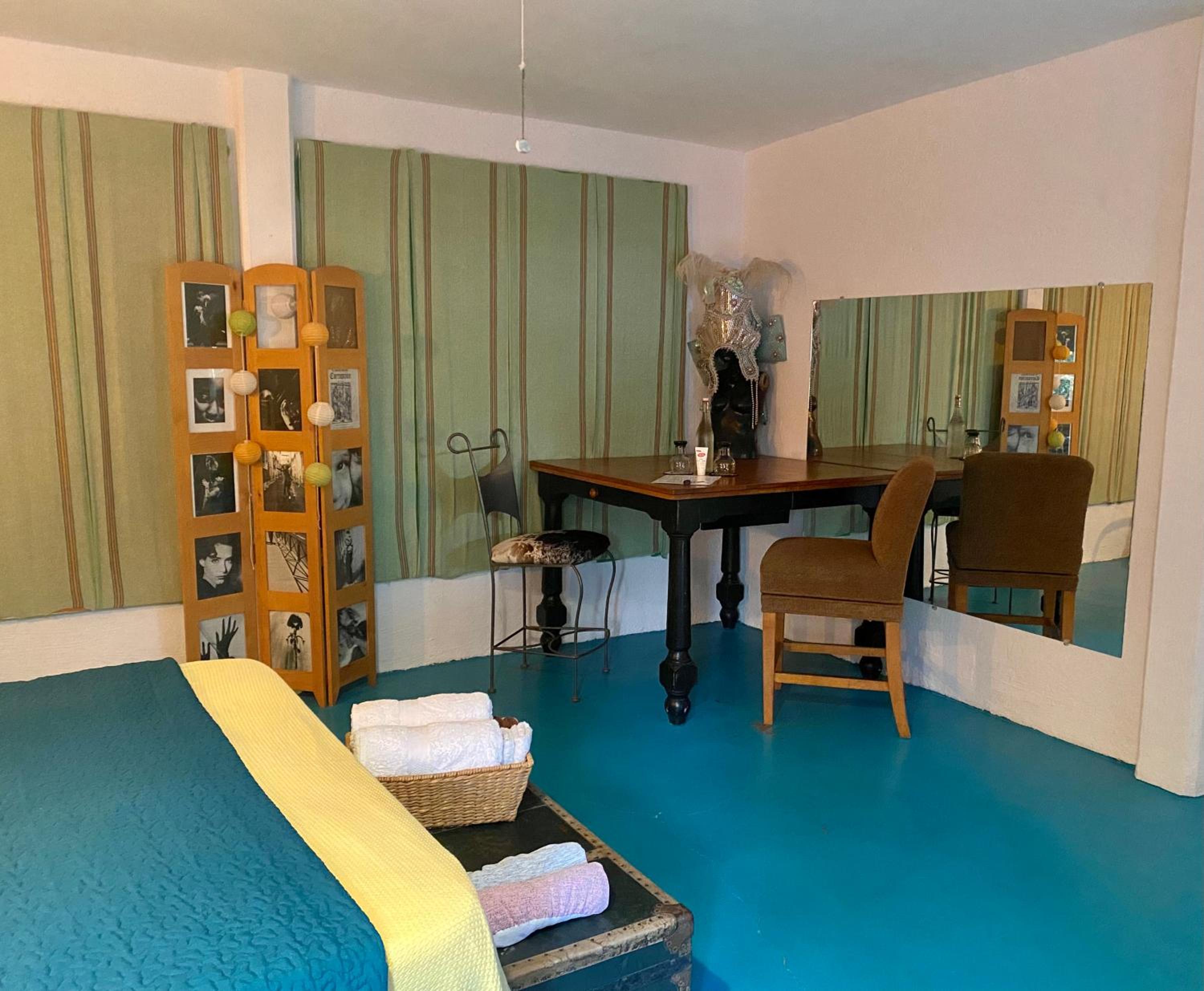 Budget Double Room photo 3